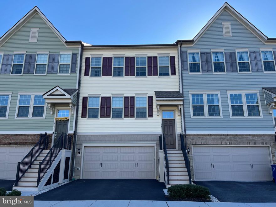 This popular Surrey model townhome is perfectly situated in the new section of Applecross country Club! The beautiful hardwood floors on the first floor carries you into the home into the large kitchen featuring a huge sit-at sparkling granite island with cabinetry and built-ins, double- sink, and stainless steel appliances including a double wall oven and built in-cooktop! The living room features a door to the maintenance-free rear deck that overlooks a tranquil cornfield. The upper level features a large hall bath, with granite vanity, as well as a convenient second-floor laundry room. The master suite boasts a large walk-in closet, a full bath with double vanity and tile stall shower. Recessed lighting, and lots of windows with great views of the open space, complete the ensemble. Two additional bedrooms round out the second floor. The lower level features a huge family with plenty of room to entertain, and walk-out access to the rear yard. The large two-car garage provides plenty of storage options! The location is perfect: Applecross Country Club is conveniently located near several parks, as well as shopping and restaurants! Also conveniently located near major travel routes, including the Downingtown and Thorndale Train Stations, Route 322, Route 30, and Route 100 as well as the Pennsylvania Turnpike. Enjoy the award-winning Downingtown School District and take advantage of all that Applecross offer: A state of the art fitness center and the -Studio T- exercise/dance studio, indoor and outdoor pools, Caribbean pool bar, Nicklaus-designed golf course, tennis, fitness classes, social events/parties, full restaurant/bar, family events, basketball and more! Applecross - Live Where You Play! This is a must-see home.
**Owners/Landlords are PA Licensed Realtors**