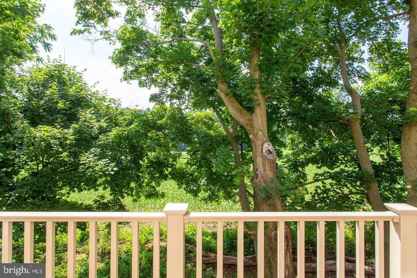 APPLECROSS - Residential Lease