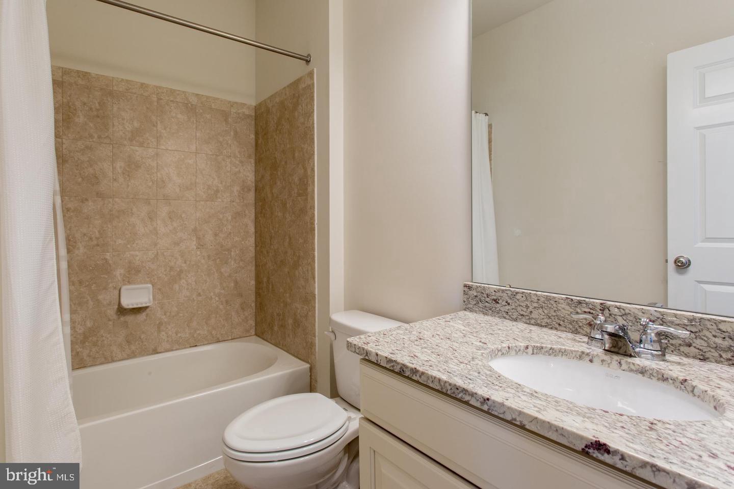 APPLECROSS - Residential Lease