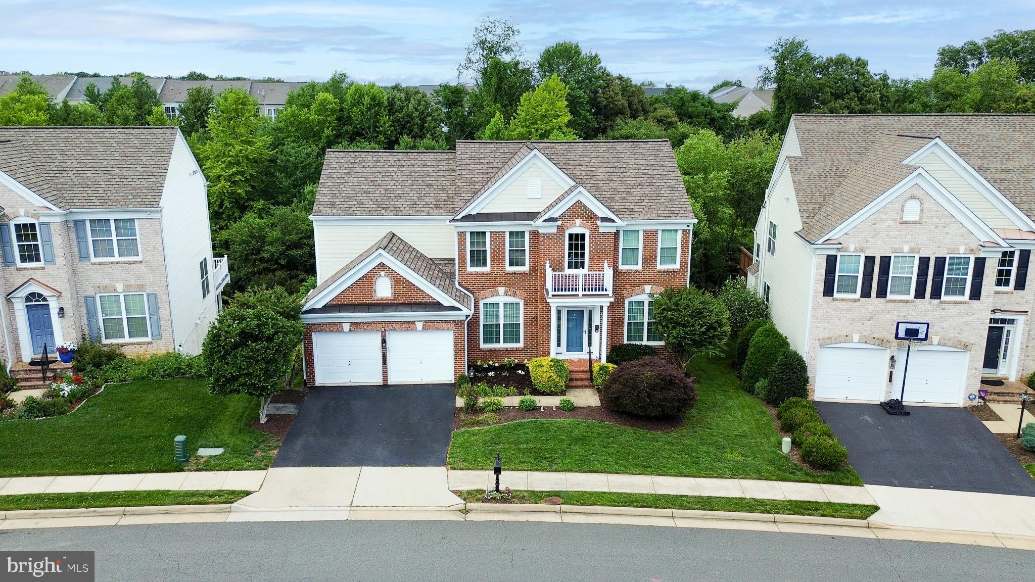 8204 PAPER BIRCH DRIVE