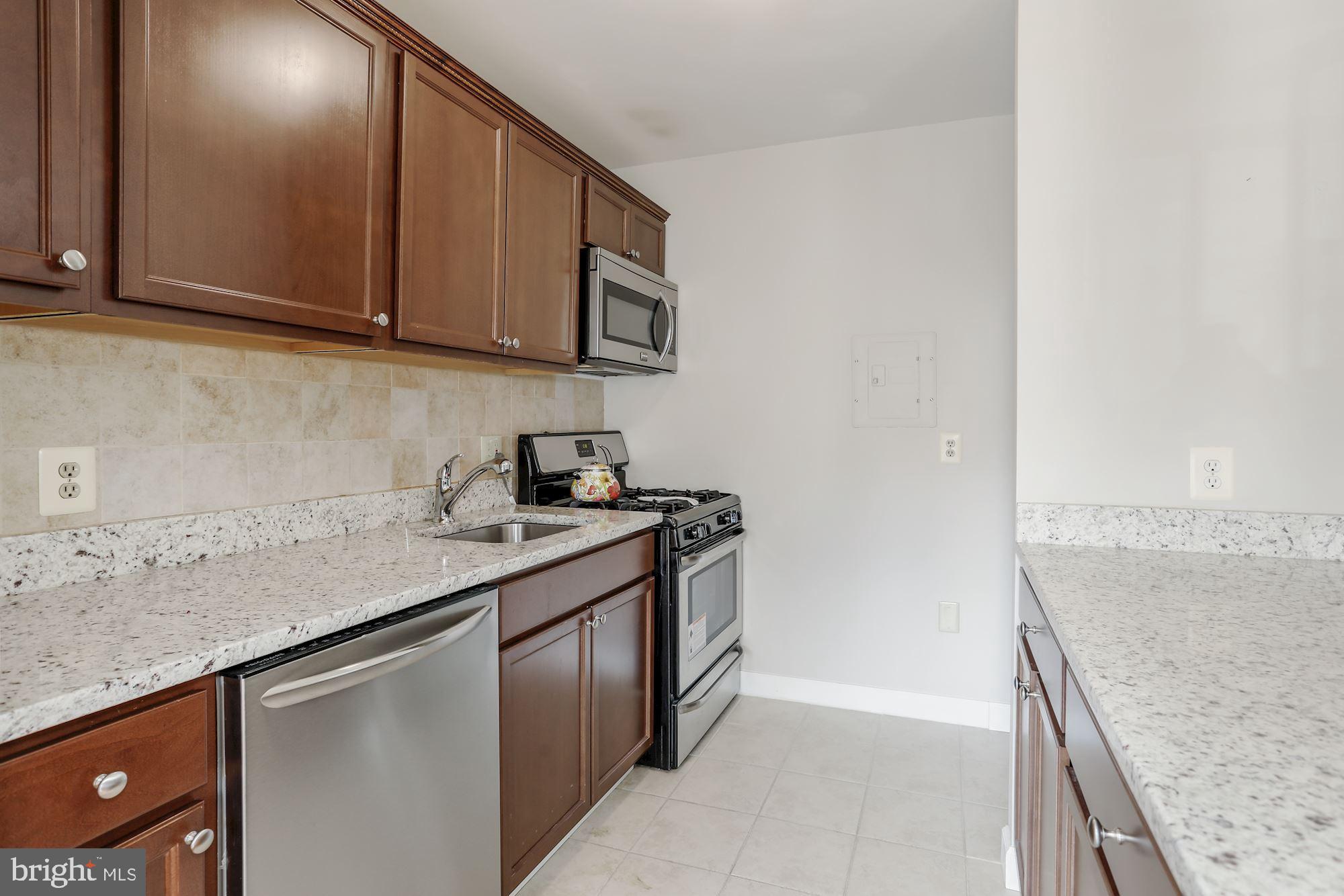 OCCOQUAN RIDGE - Residential