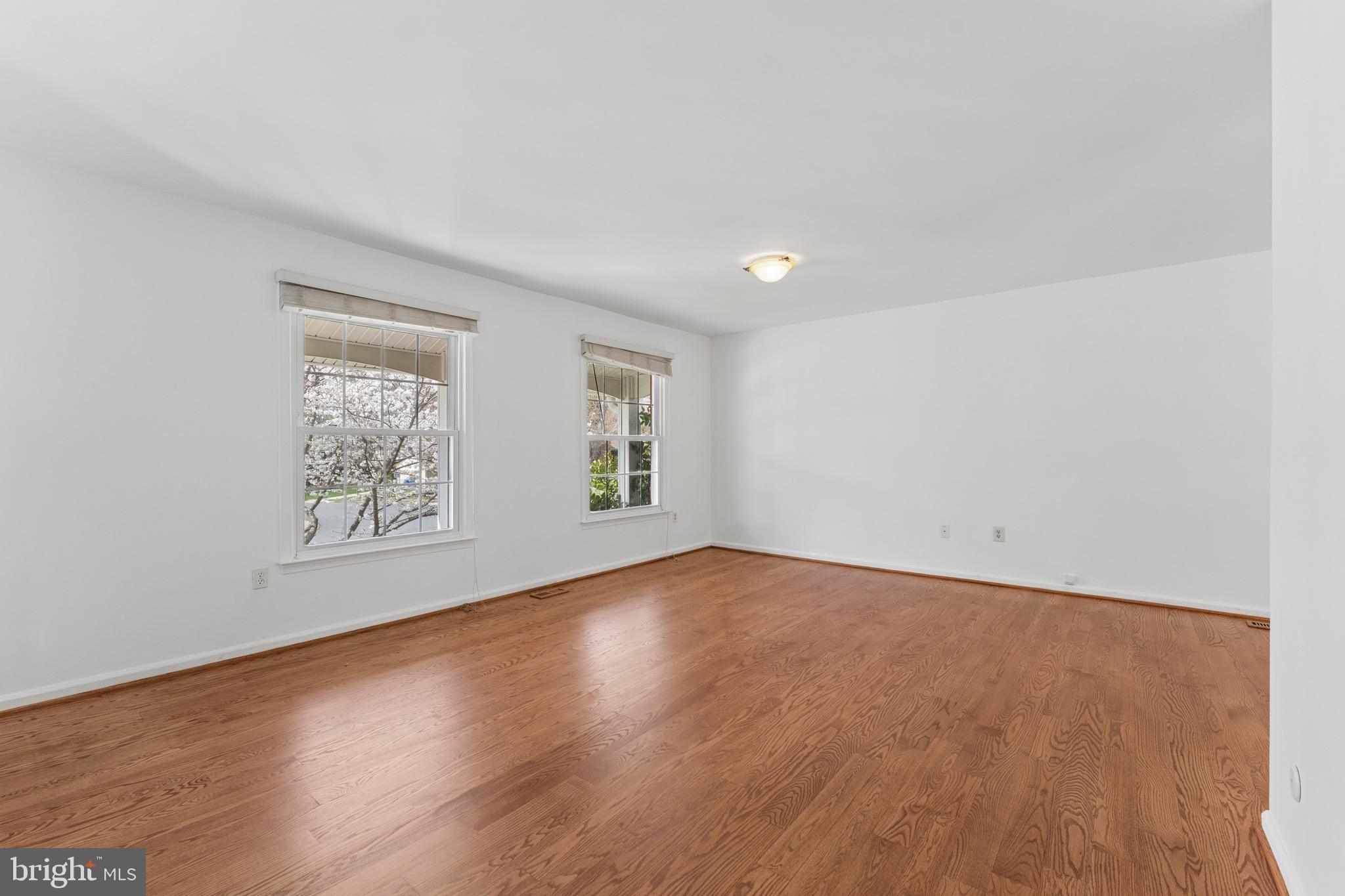 LAKEWOOD HILLS - Residential