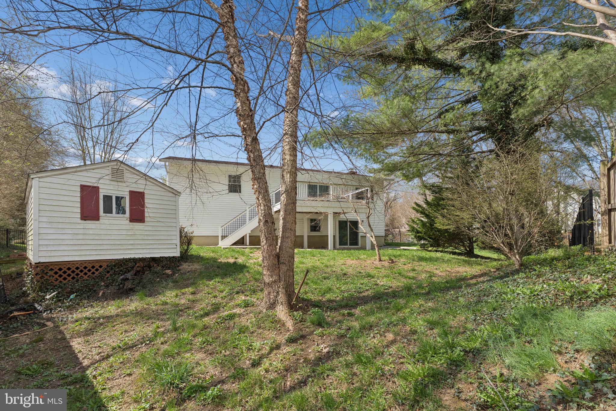 LAKEWOOD HILLS - Residential