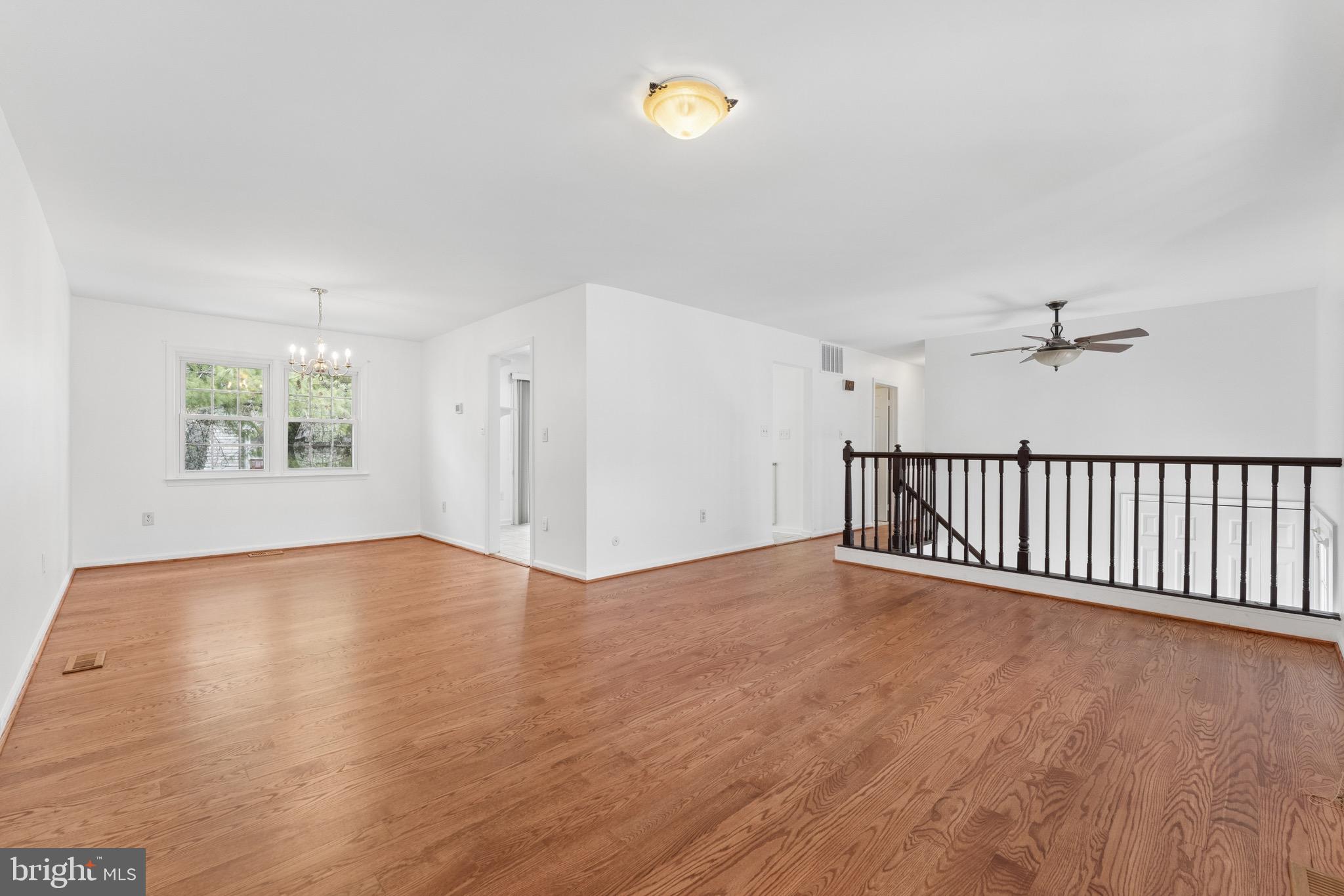 LAKEWOOD HILLS - Residential