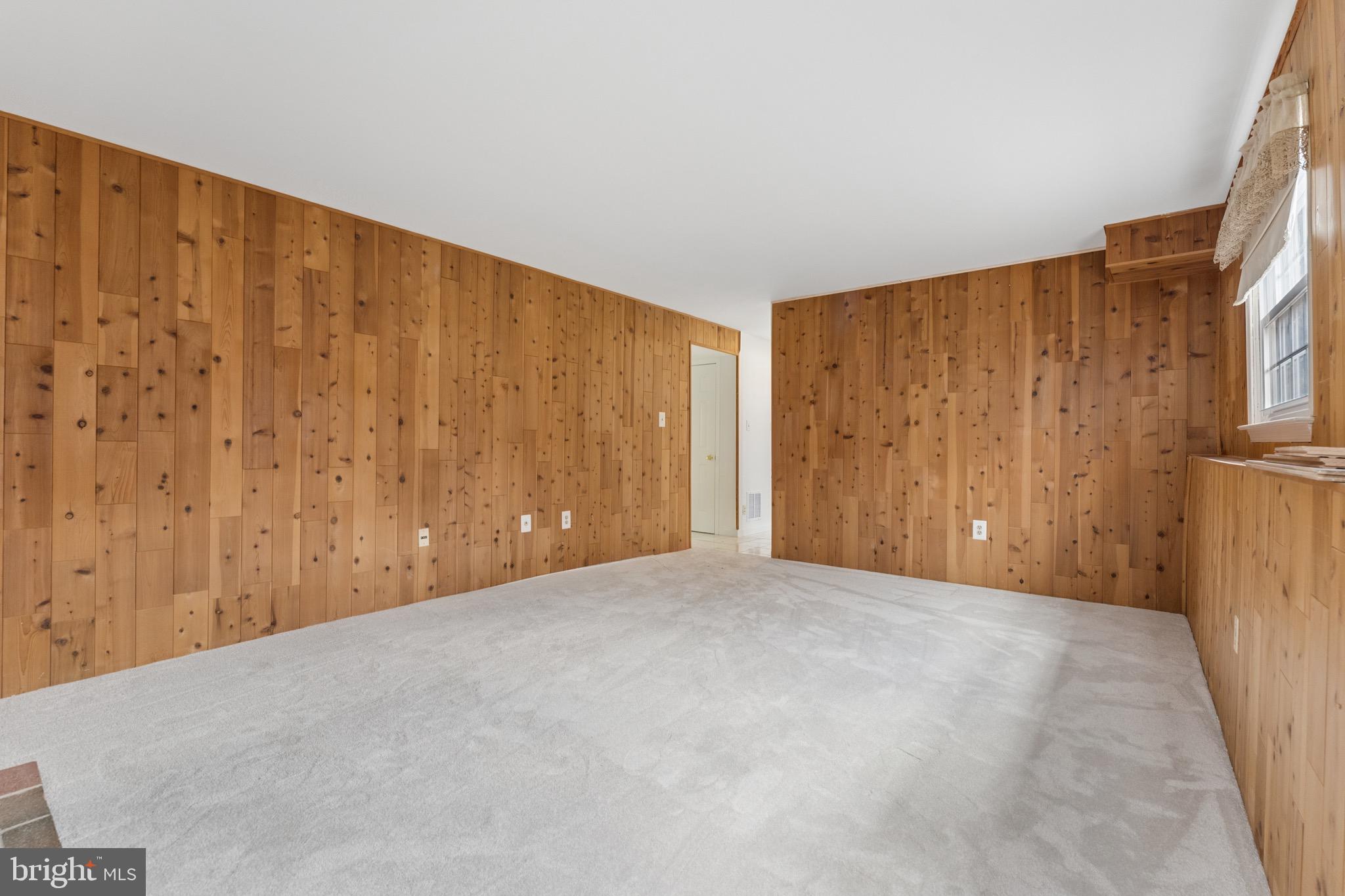 LAKEWOOD HILLS - Residential