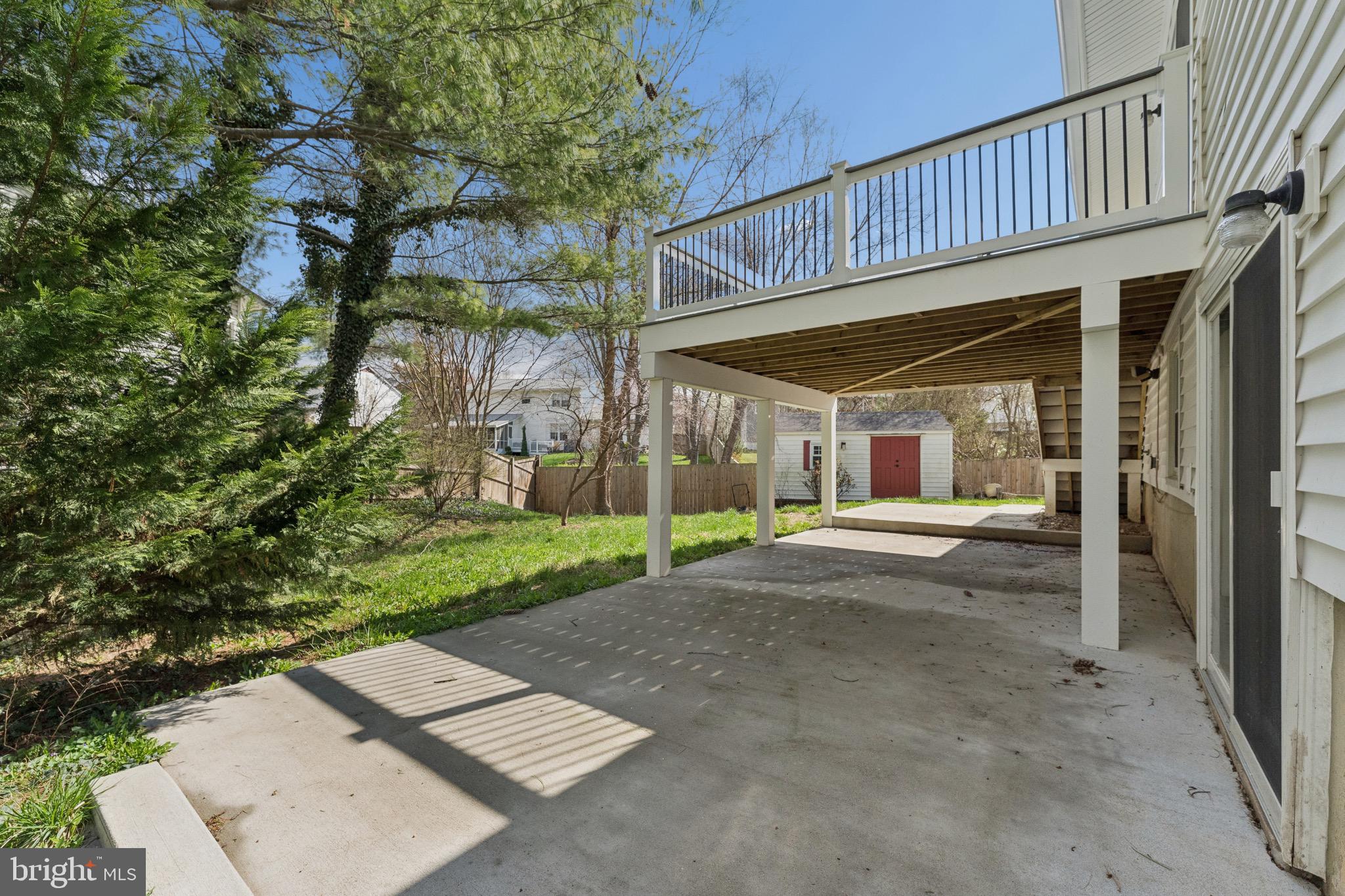 LAKEWOOD HILLS - Residential