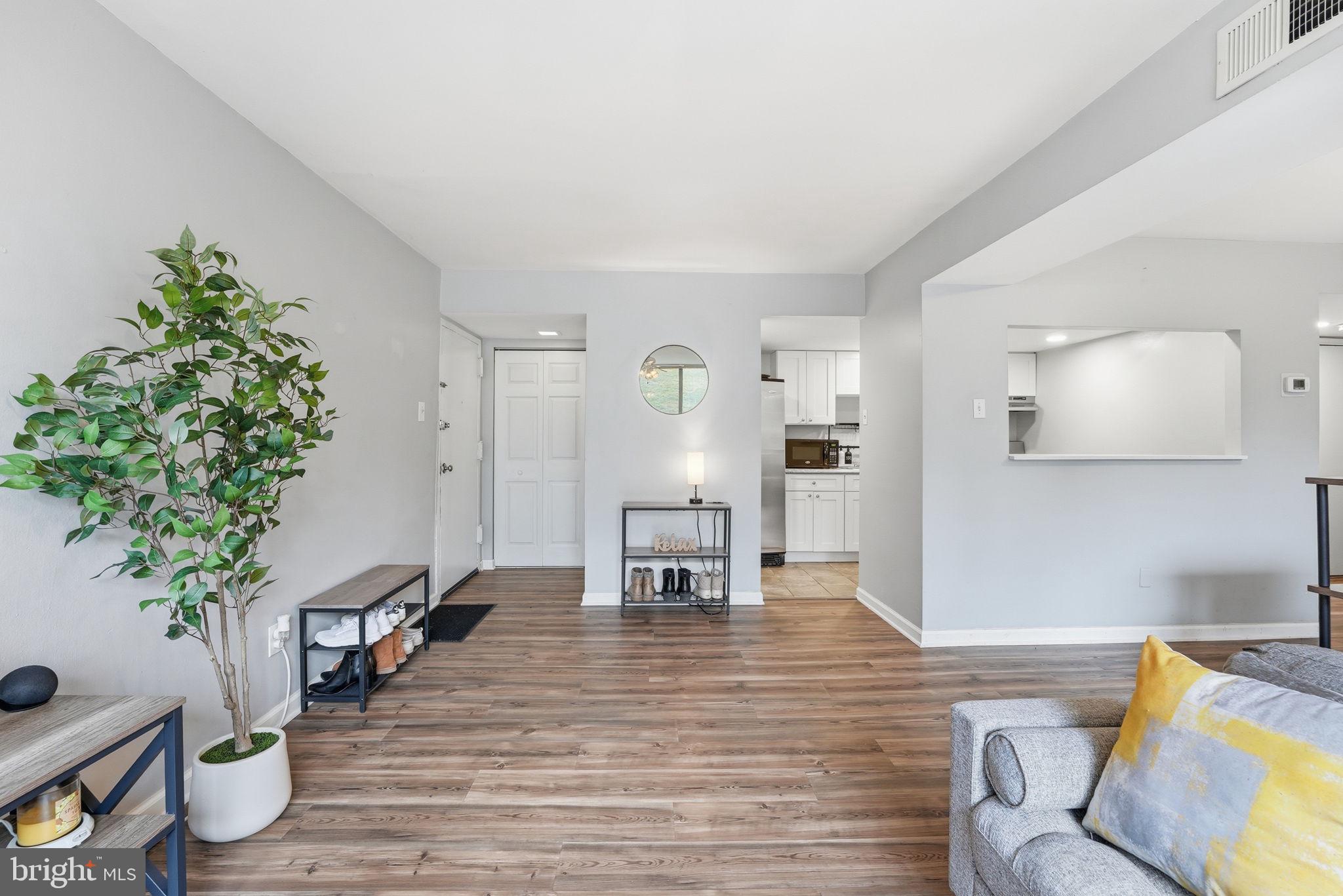 501 N ARMISTEAD STREET T3