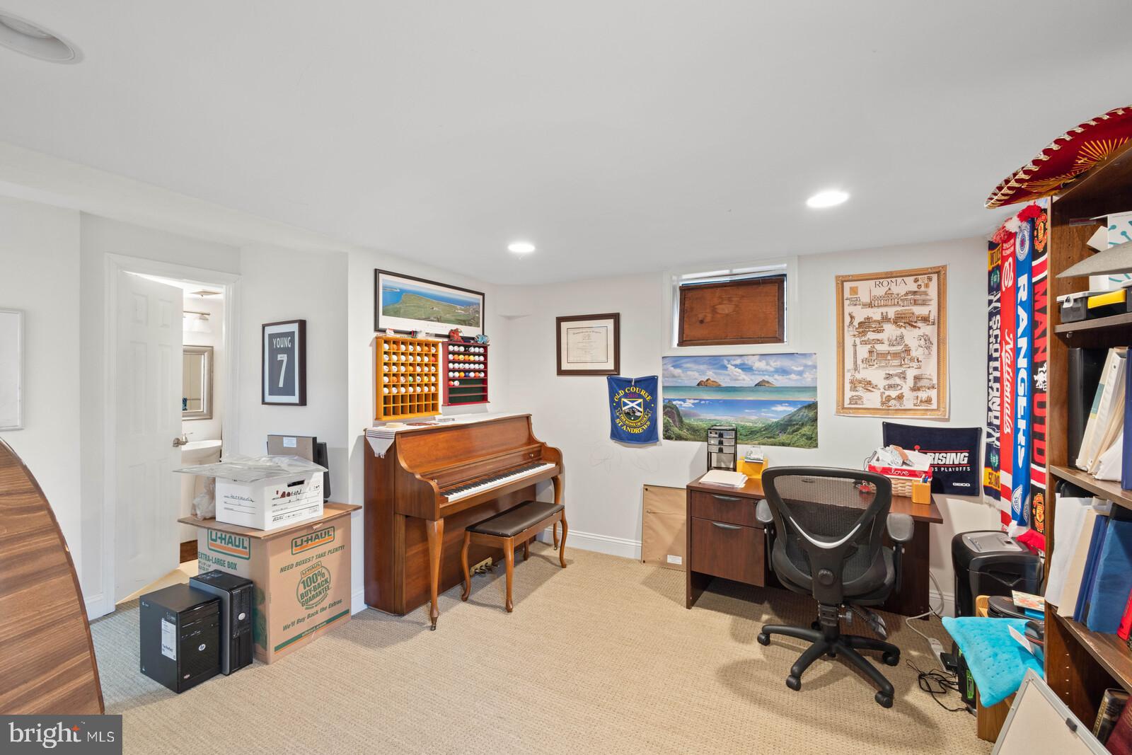 LAKE RIDGE - Residential