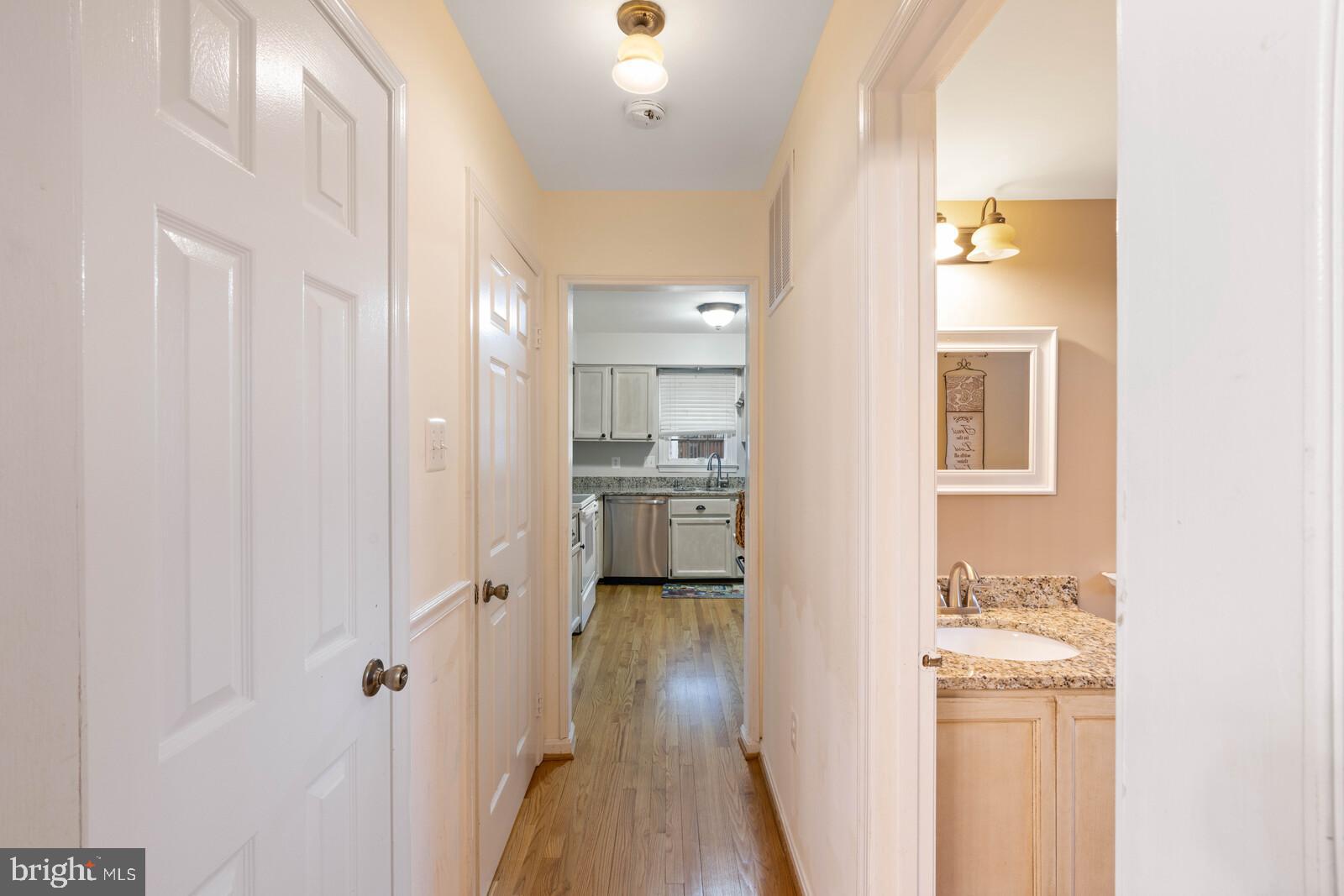 LAKE RIDGE - Residential