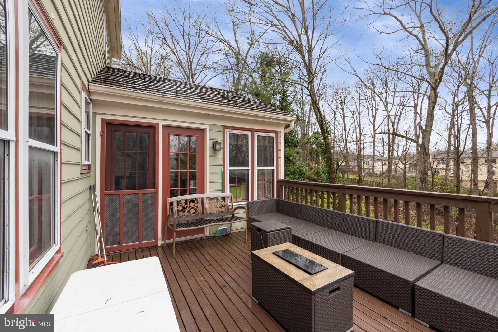 LAKE RIDGE - Residential