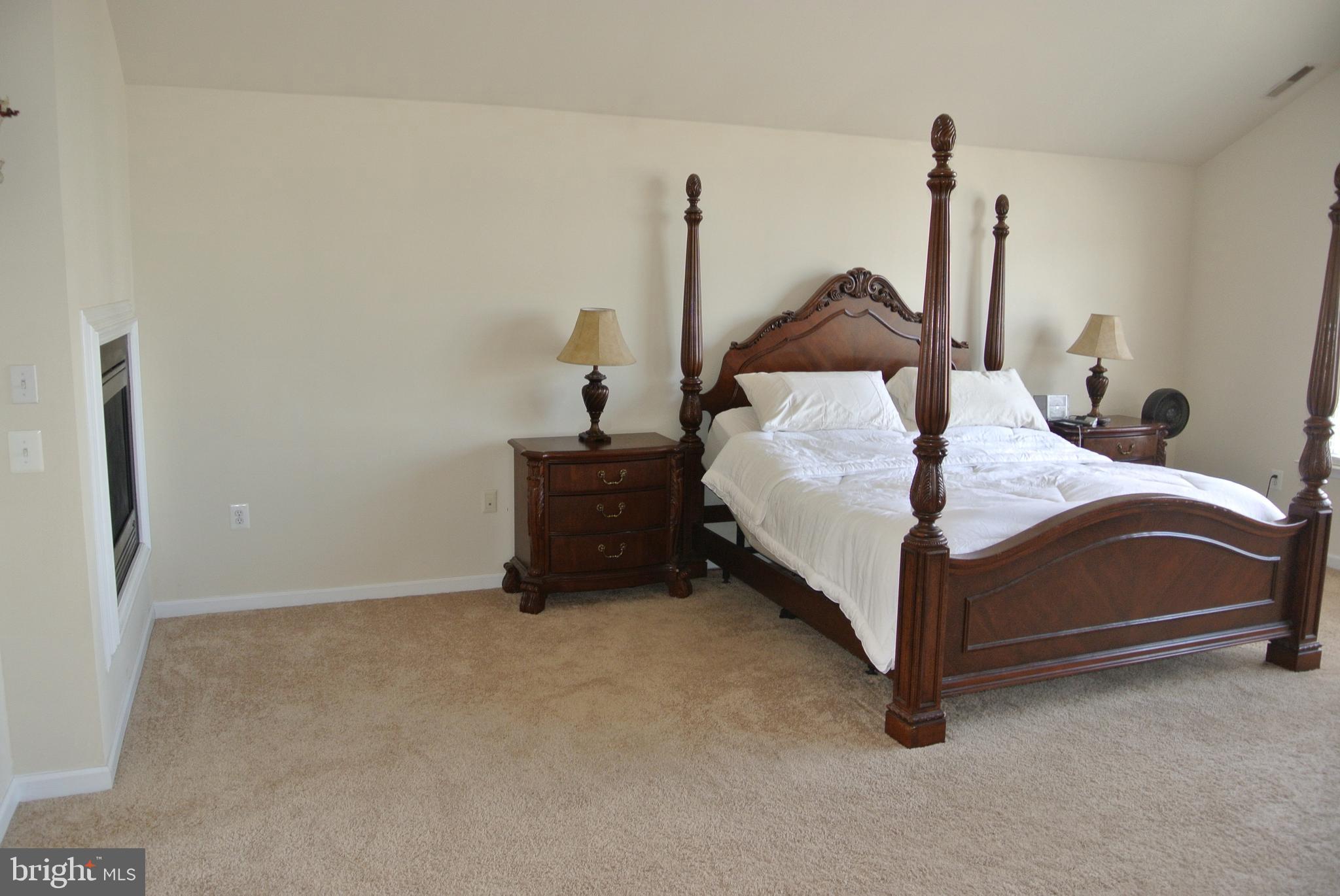 KINGS GRANT LA PLATA - Residential