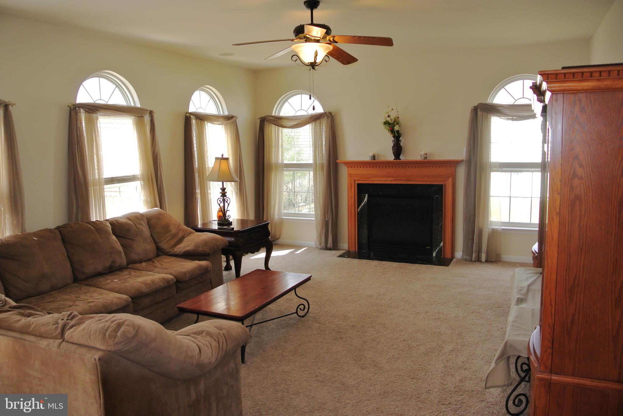 KINGS GRANT LA PLATA - Residential