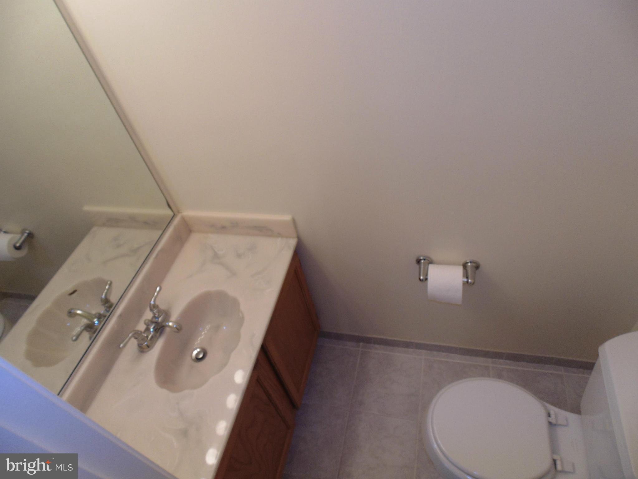 CROFTON MEADOWS - Residential Lease