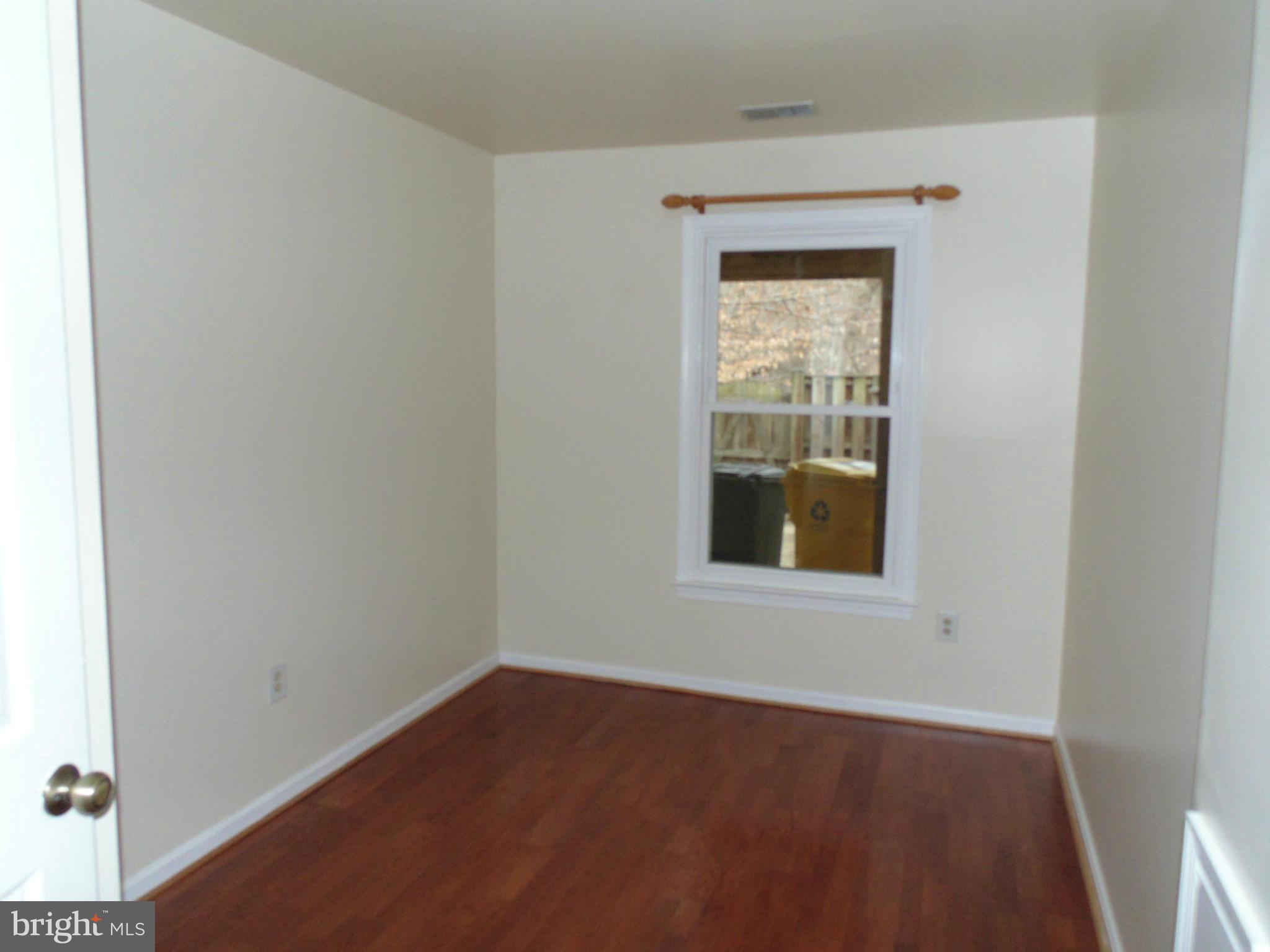 CROFTON MEADOWS - Residential Lease