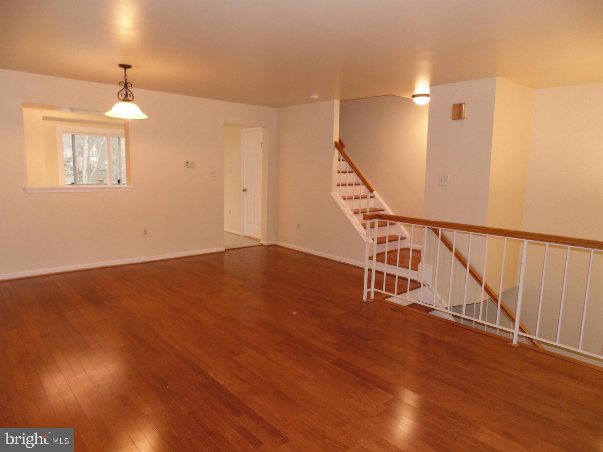 CROFTON MEADOWS - Residential Lease