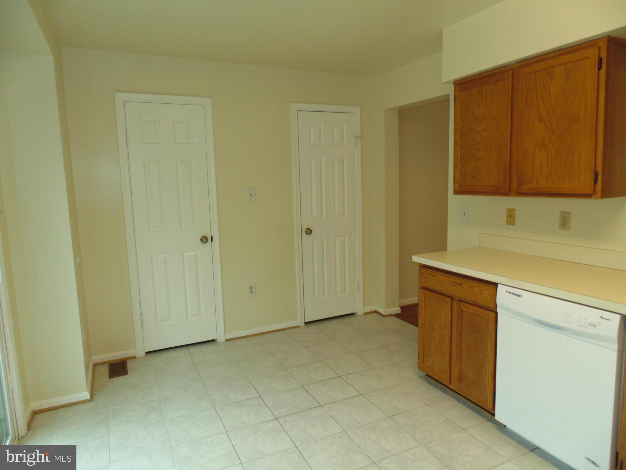 CROFTON MEADOWS - Residential Lease