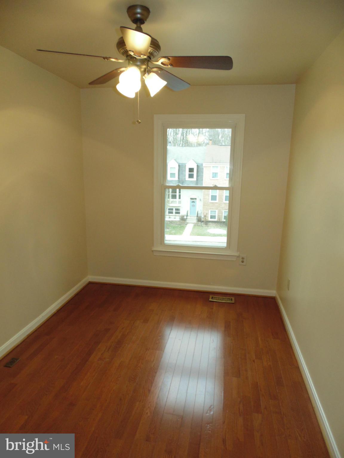 CROFTON MEADOWS - Residential Lease