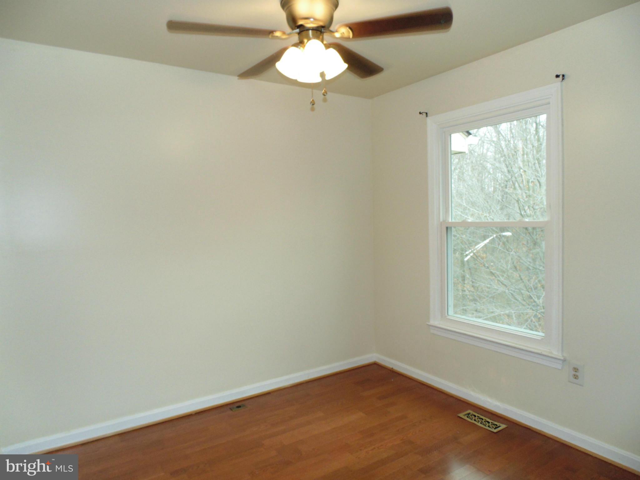 CROFTON MEADOWS - Residential Lease