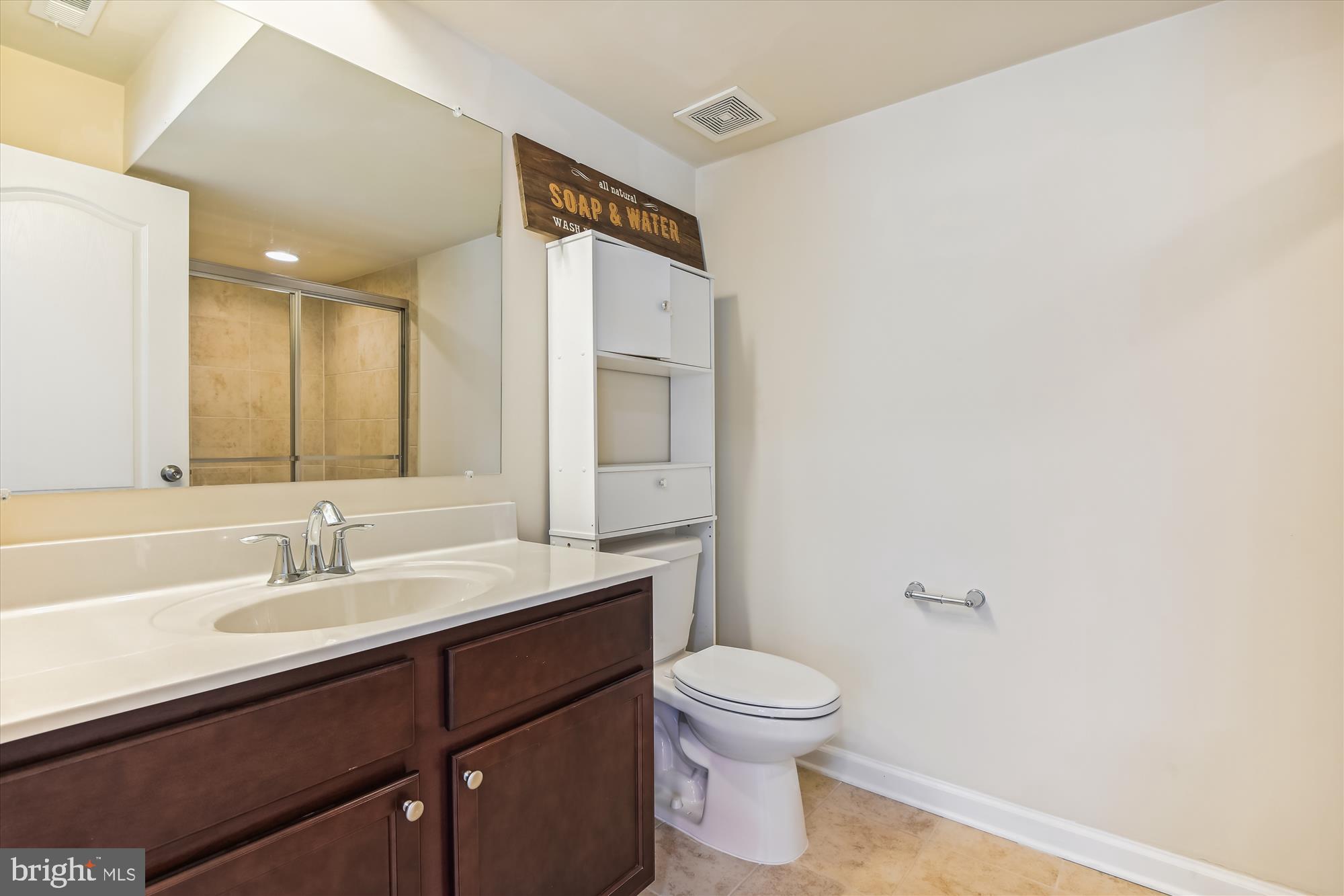 THE POINTE AT TANYARD SPRINGS - Residential Lease