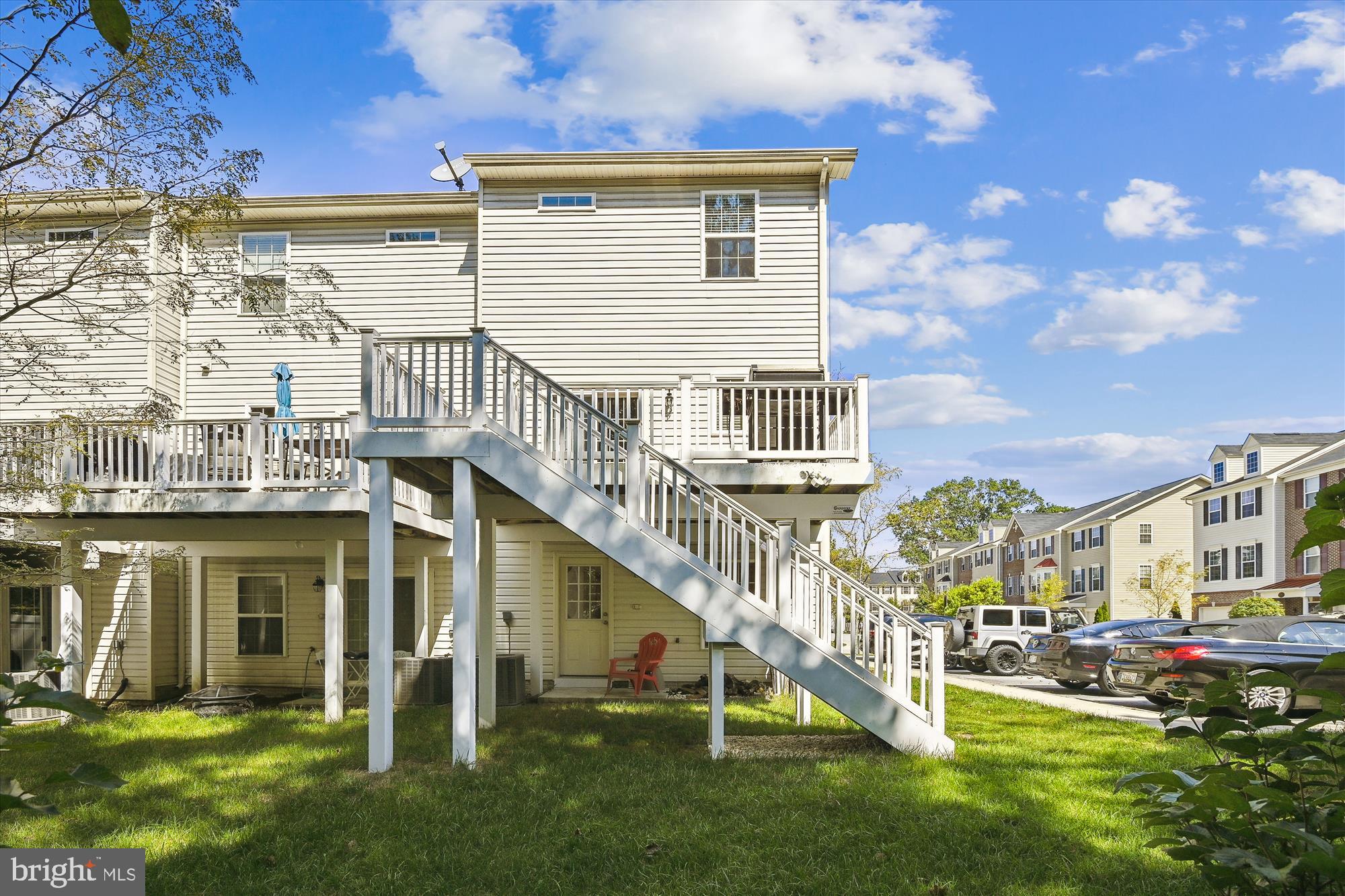 THE POINTE AT TANYARD SPRINGS - Residential Lease