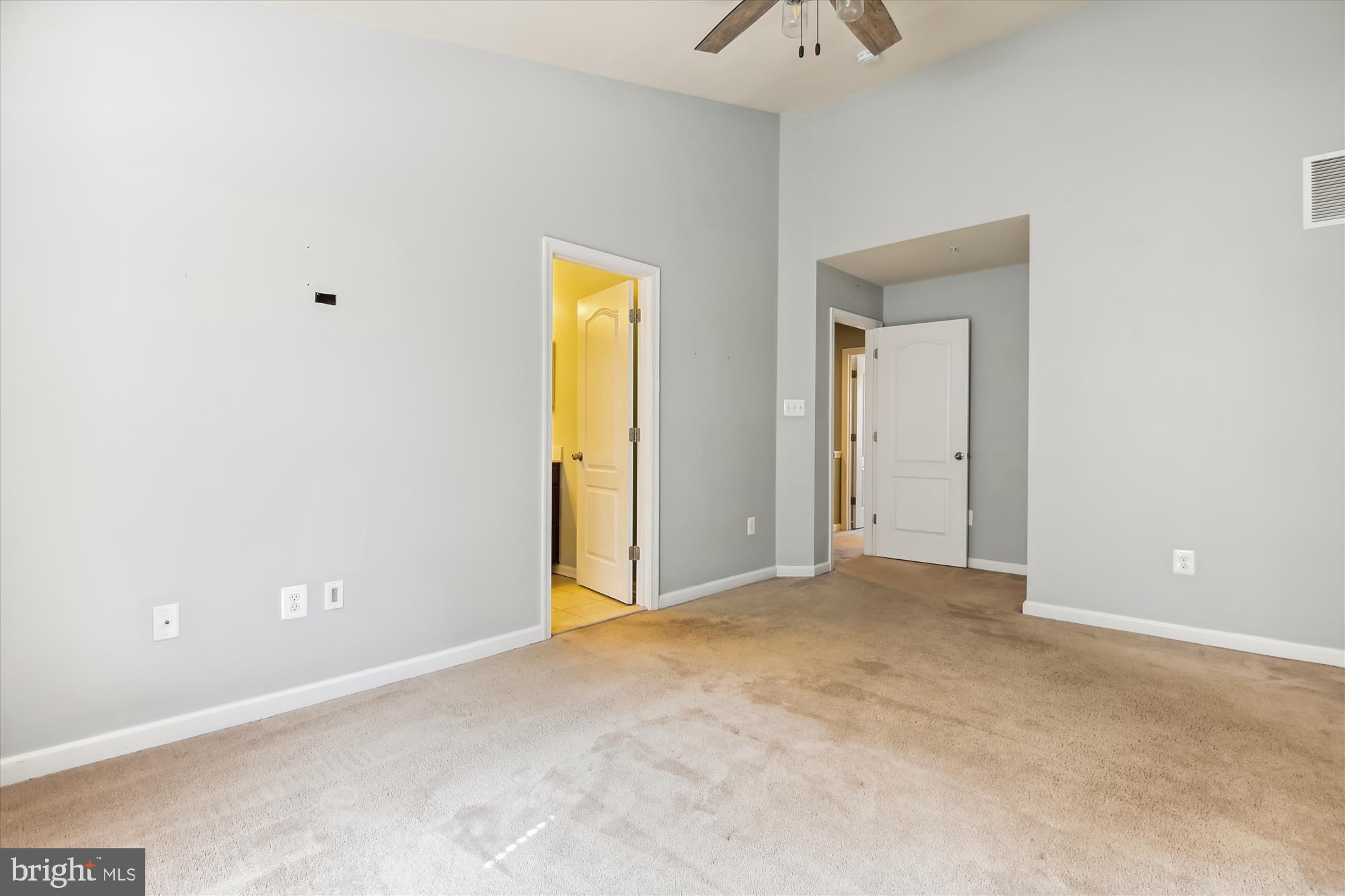 THE POINTE AT TANYARD SPRINGS - Residential Lease