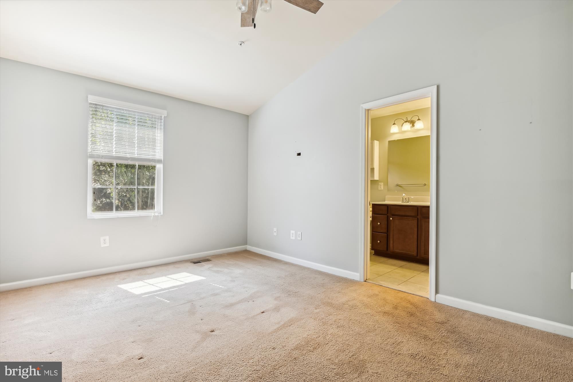 THE POINTE AT TANYARD SPRINGS - Residential Lease