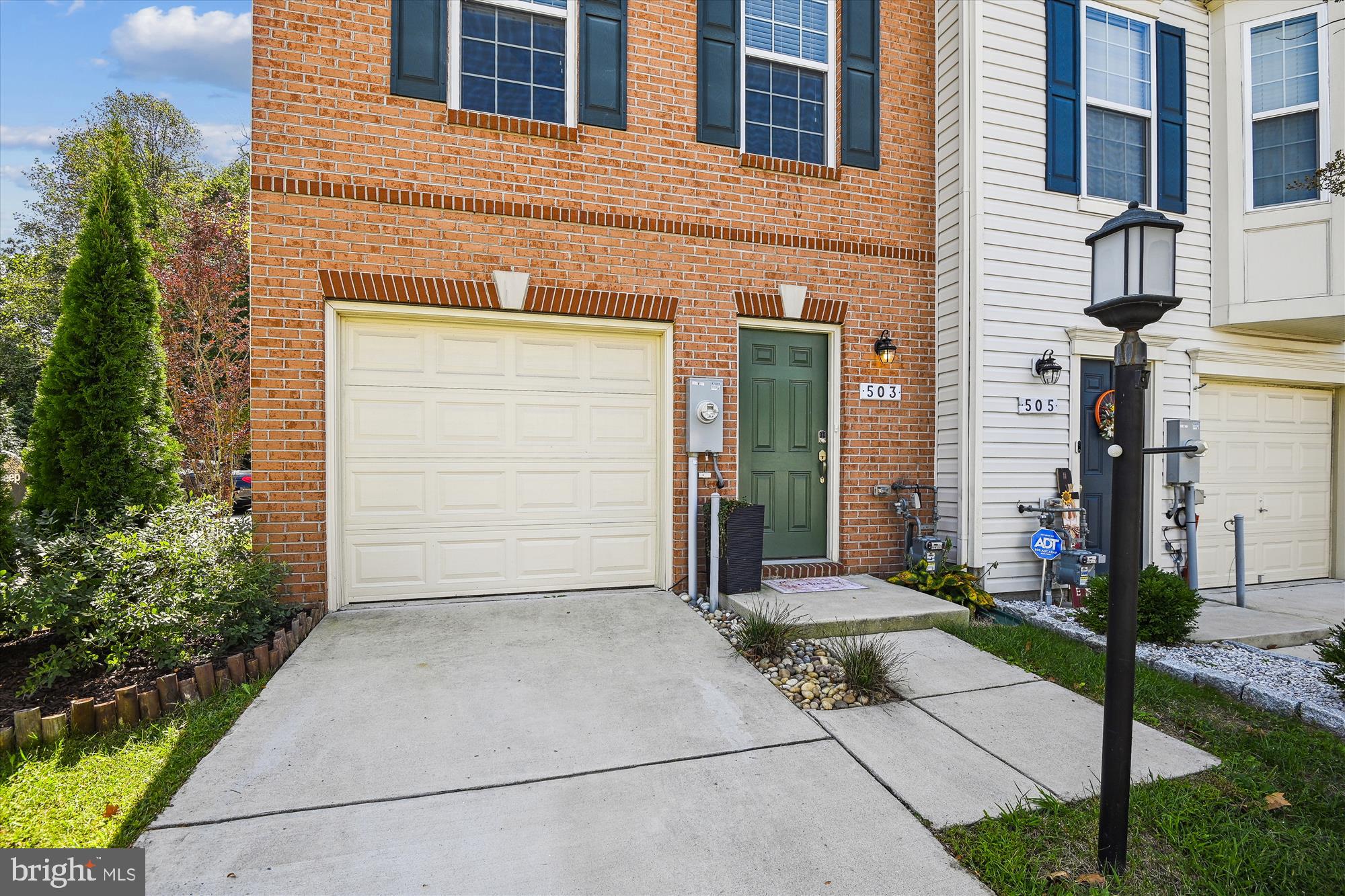 THE POINTE AT TANYARD SPRINGS - Residential Lease