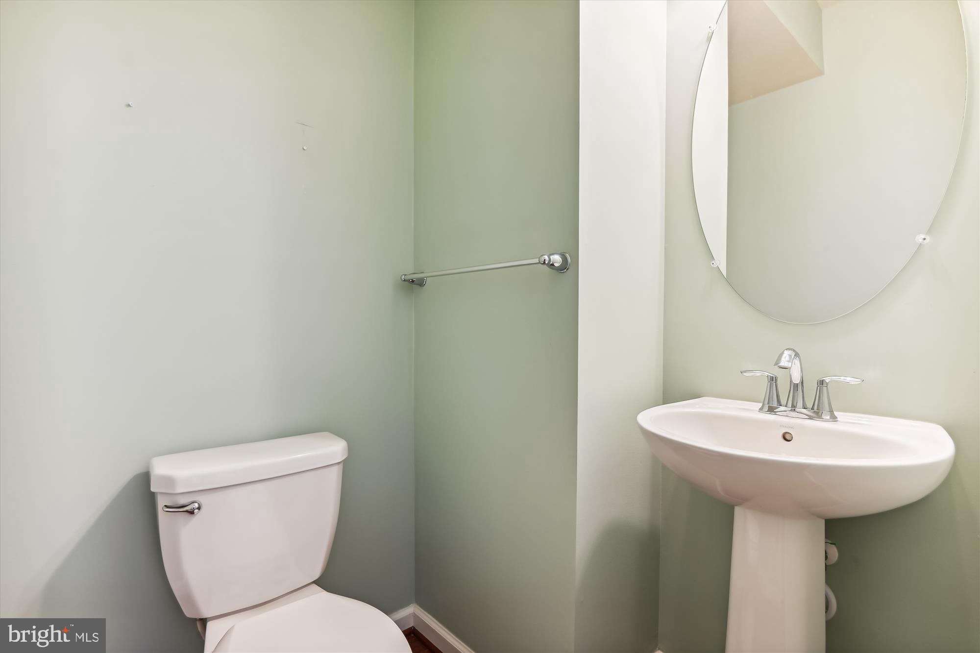 THE POINTE AT TANYARD SPRINGS - Residential Lease