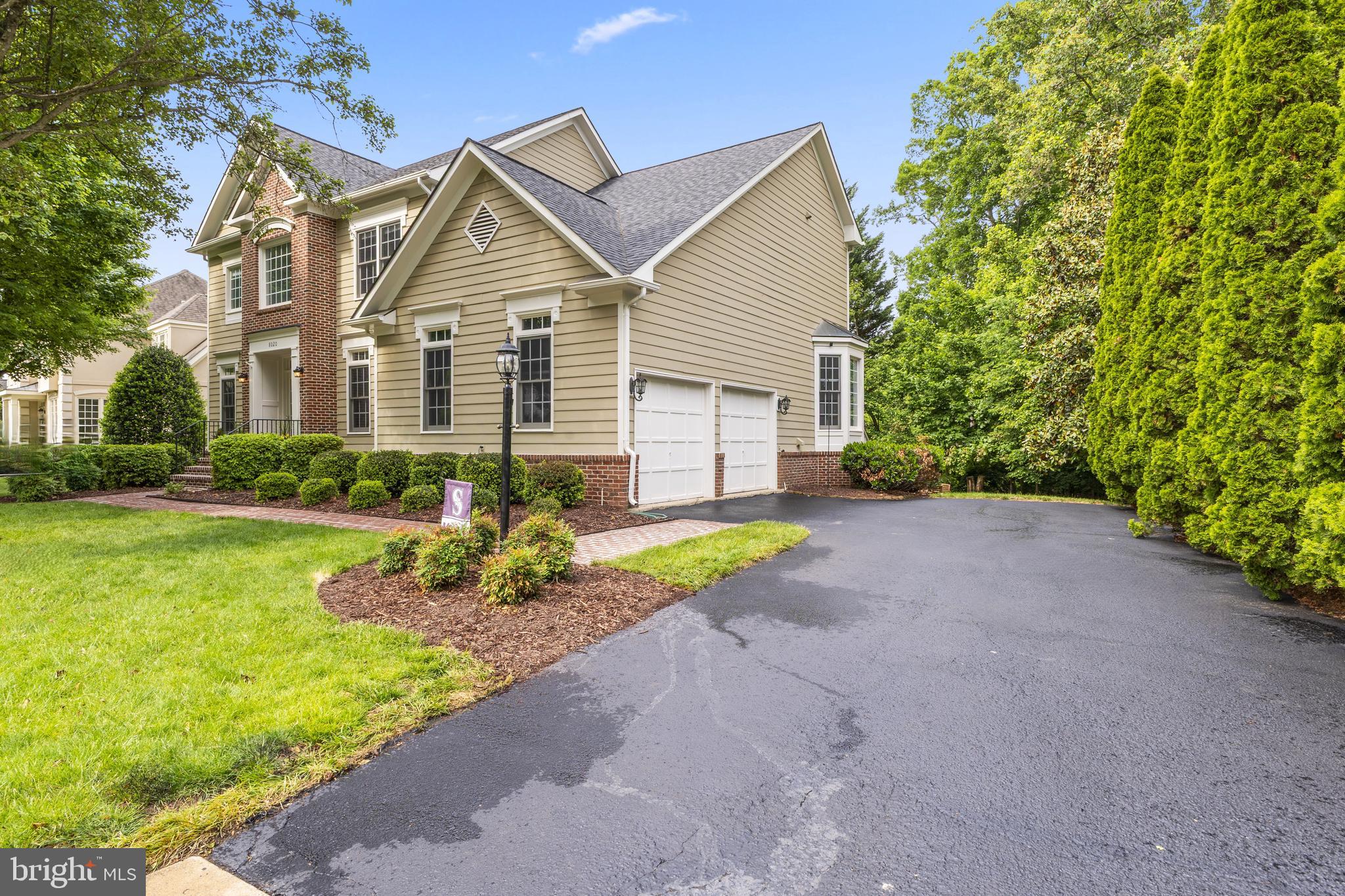 8020 AMSTERDAM COURT