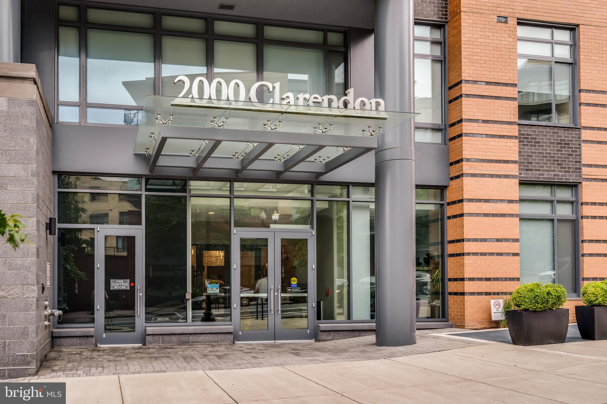 2000 CLARENDON BOULEVARD 901