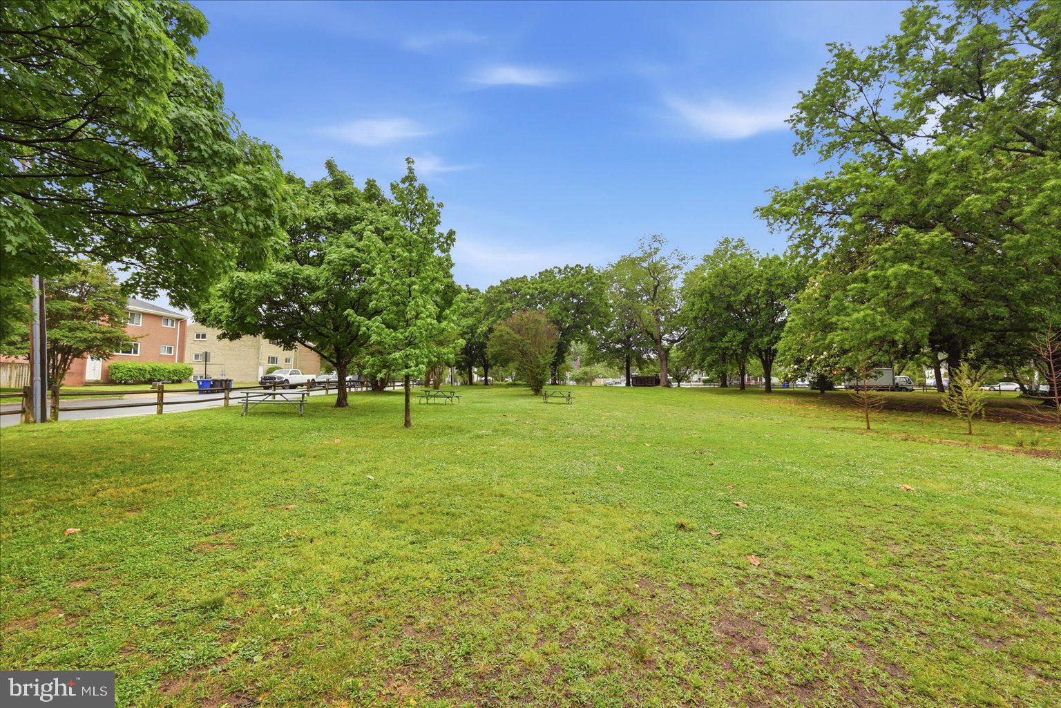 ARLINGTON HILLS - Residential