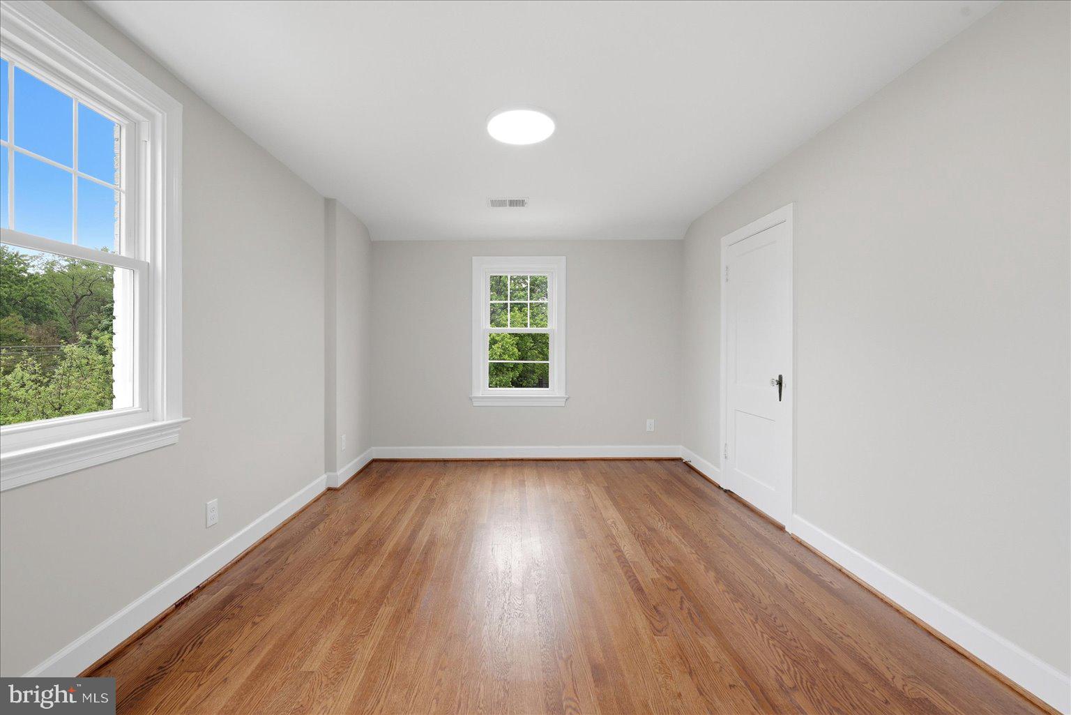 ARLINGTON HILLS - Residential
