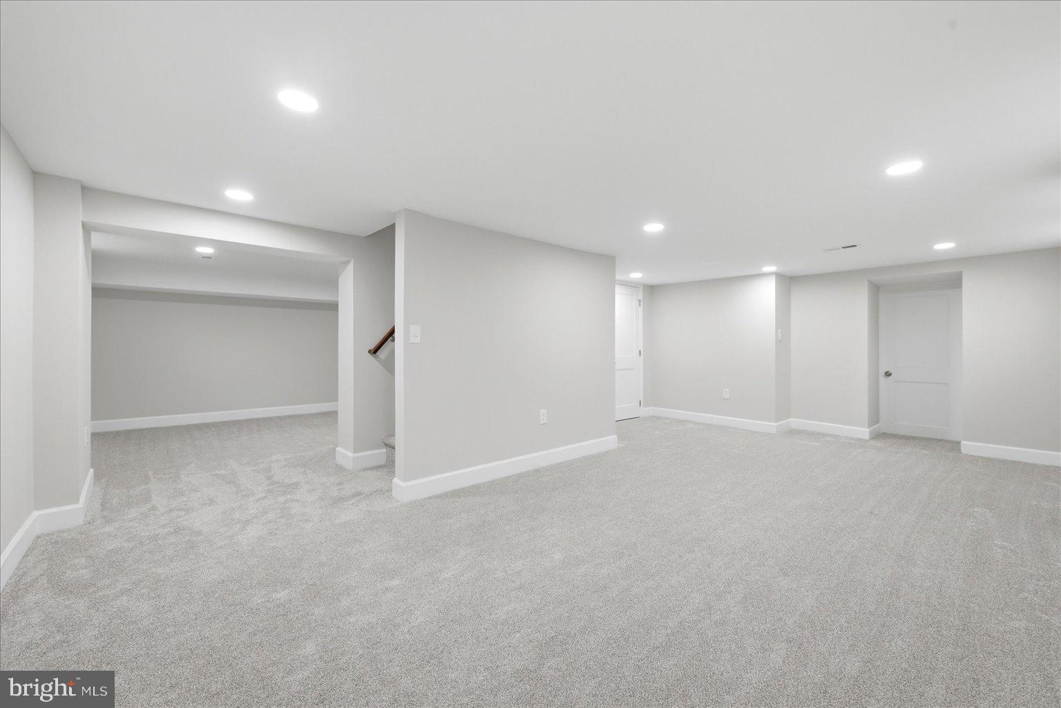 ARLINGTON HILLS - Residential