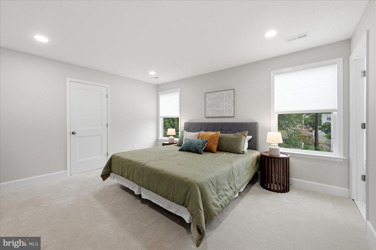 ARLINGTON HILLS - Residential