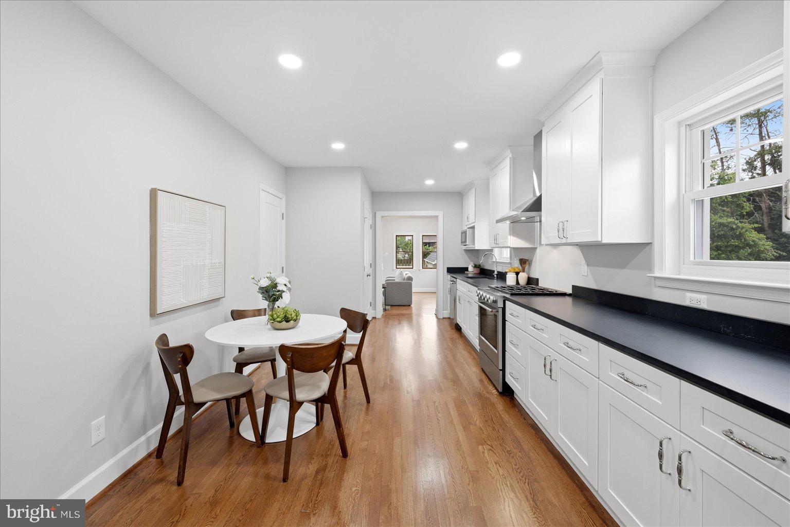 3008 16TH STREET S