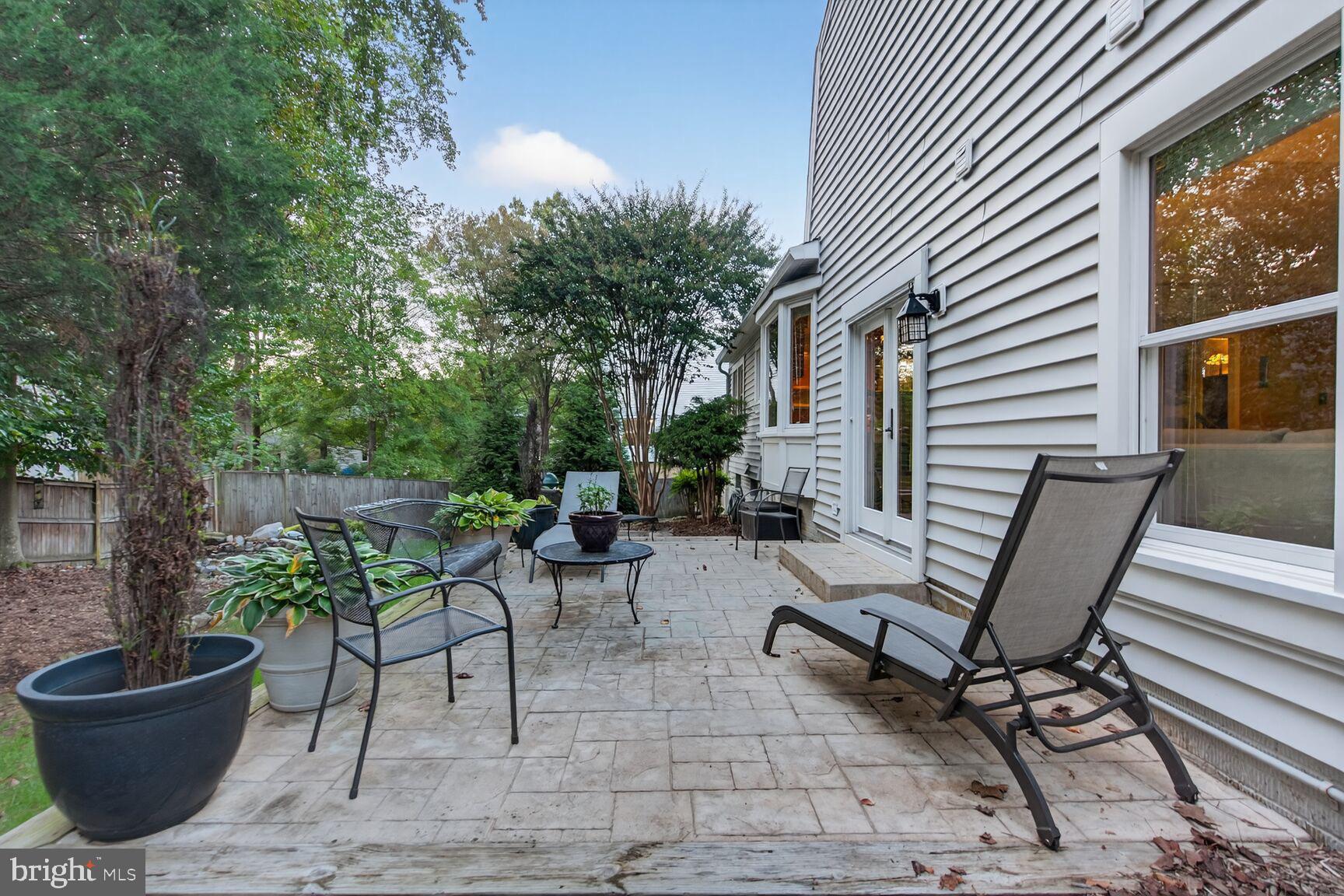 SOUTH RUN OAKS - Residential