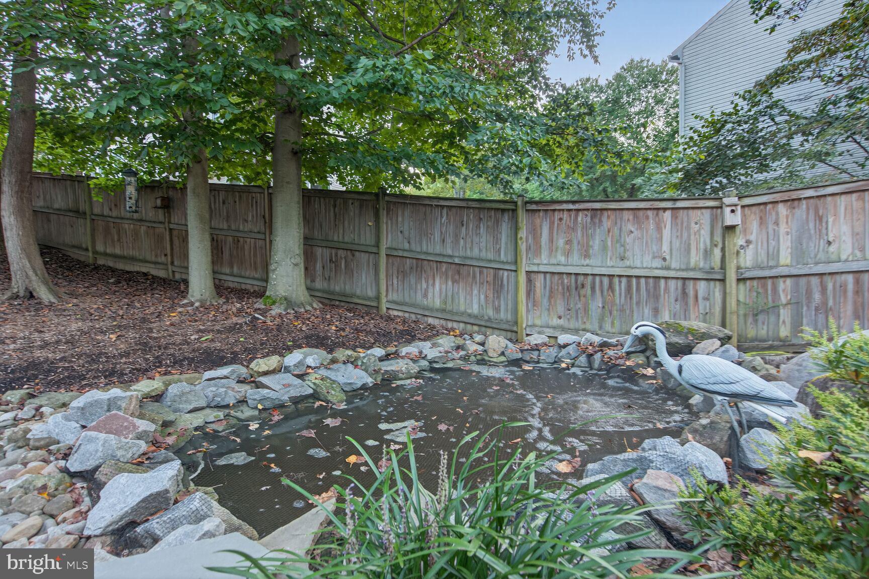 SOUTH RUN OAKS - Residential