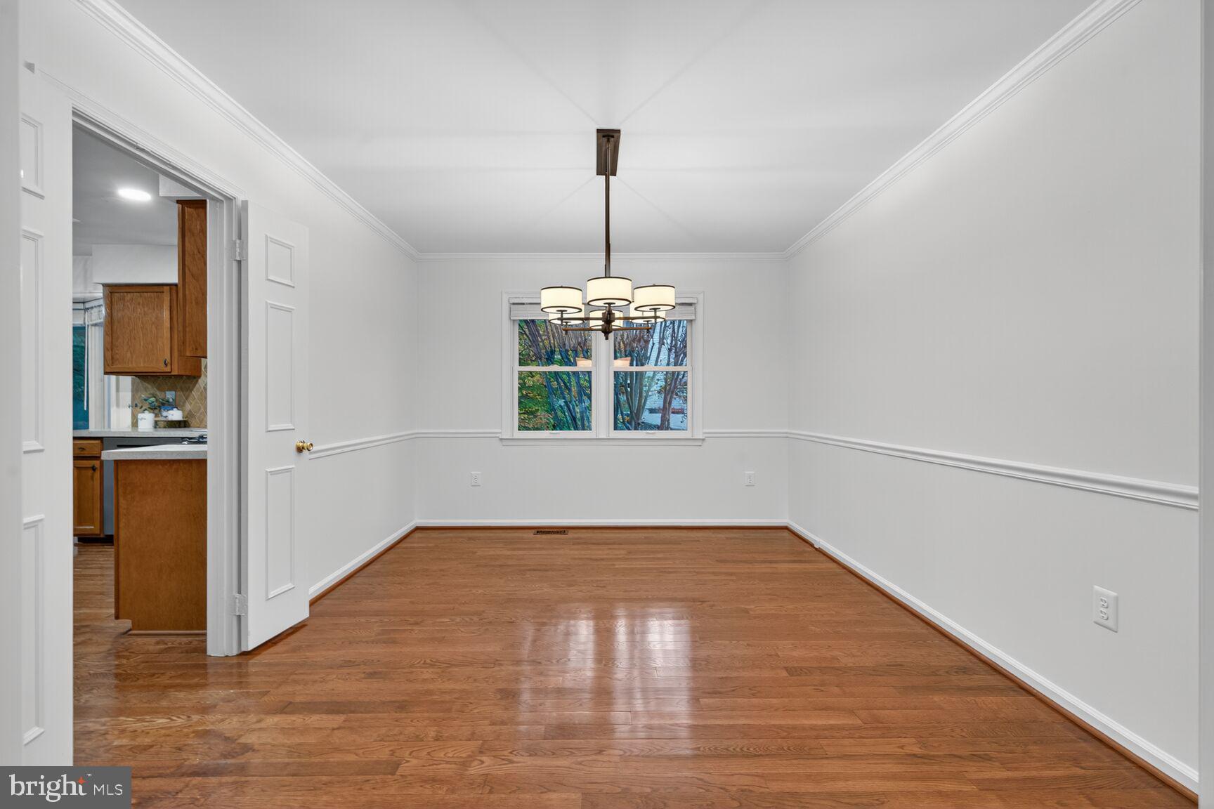 SOUTH RUN OAKS - Residential