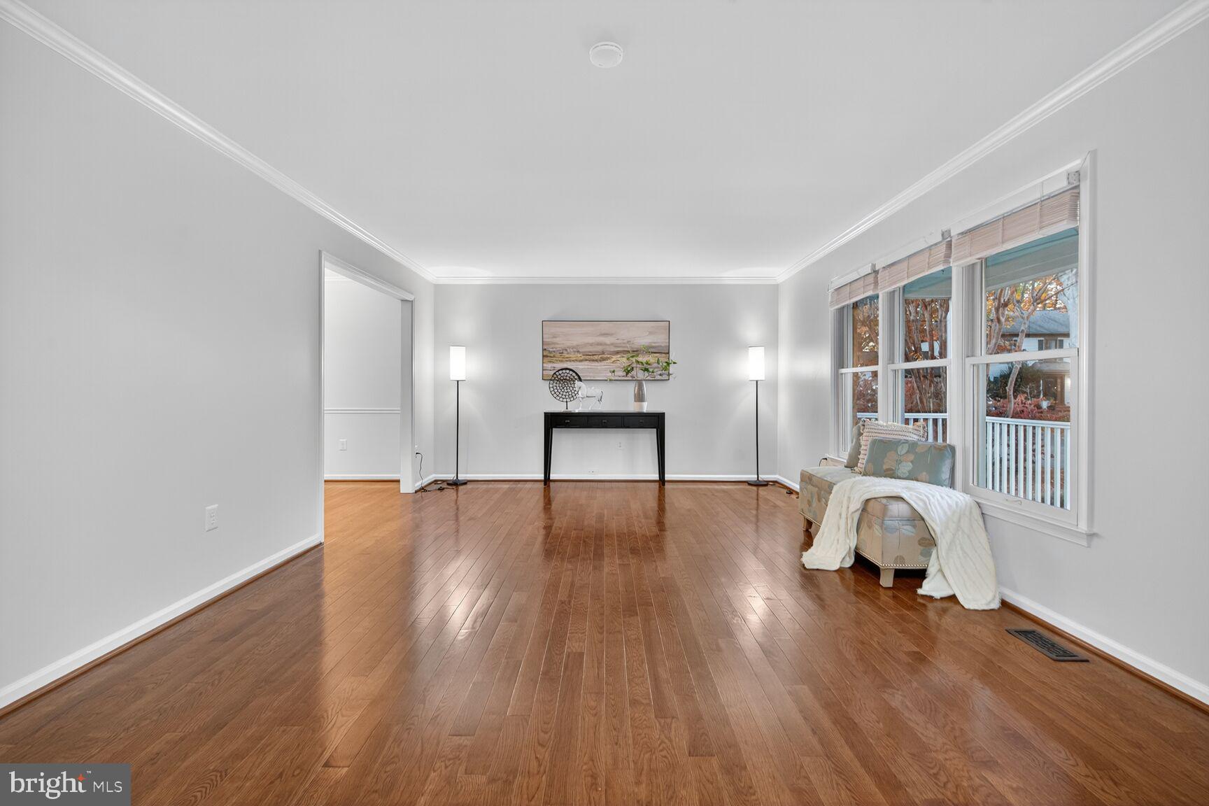 SOUTH RUN OAKS - Residential