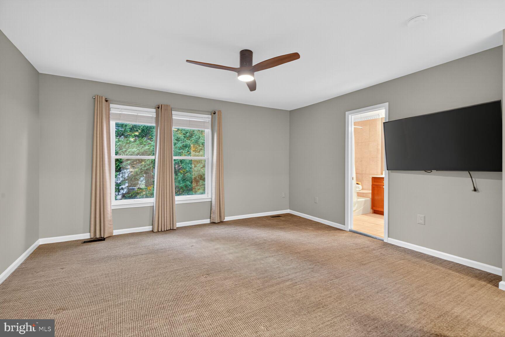 SOUTH RUN OAKS - Residential