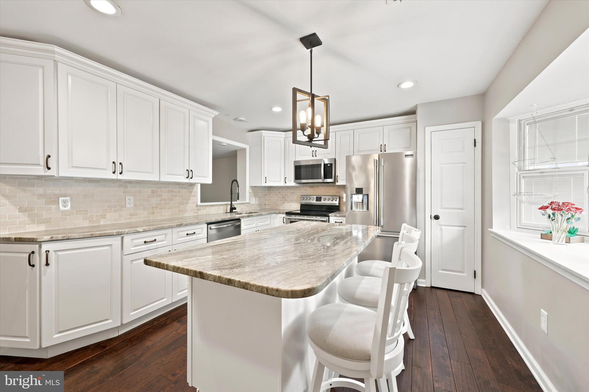 208 SMALLWOOD COURT 208