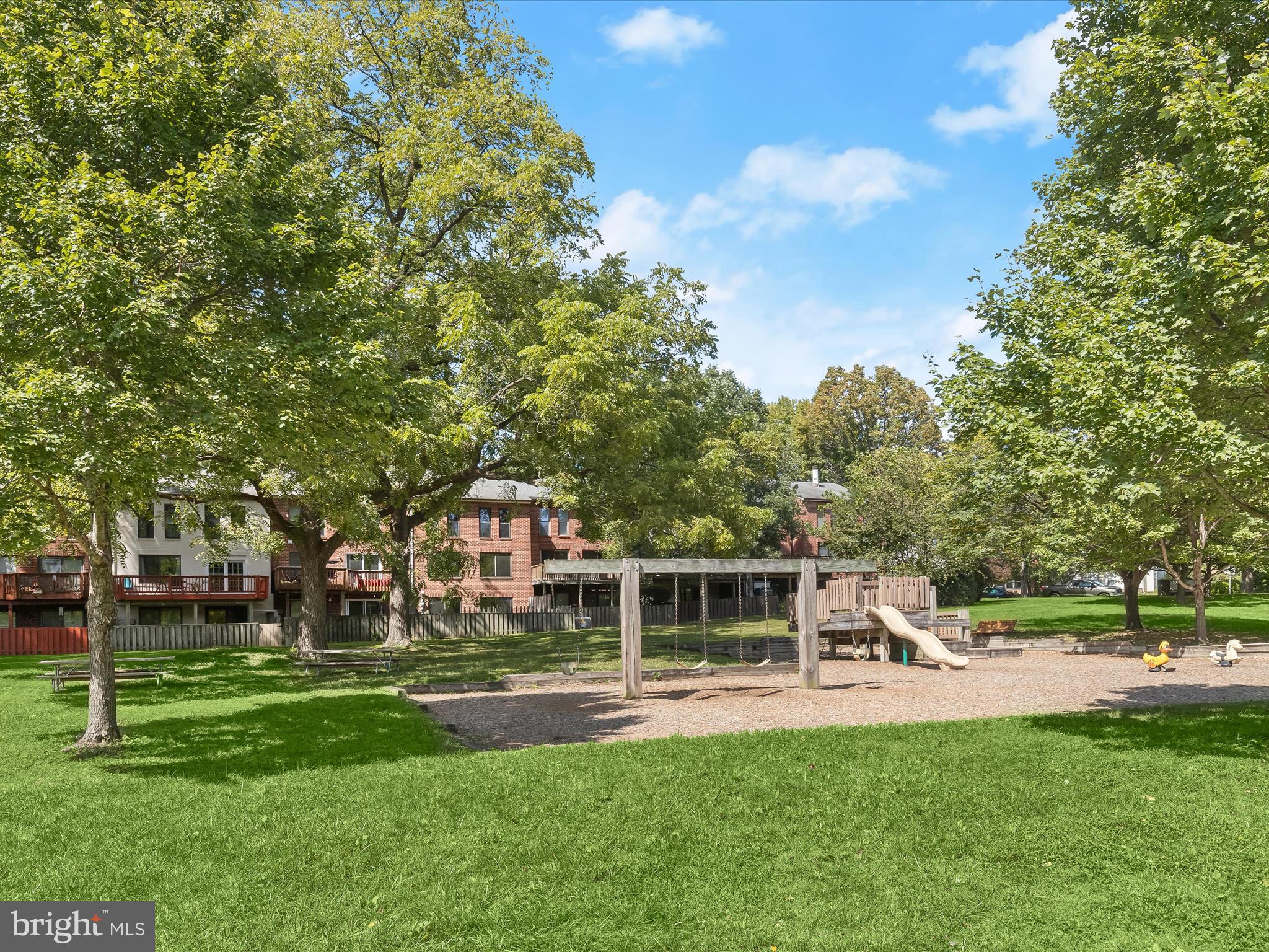 LONG REACH - Residential