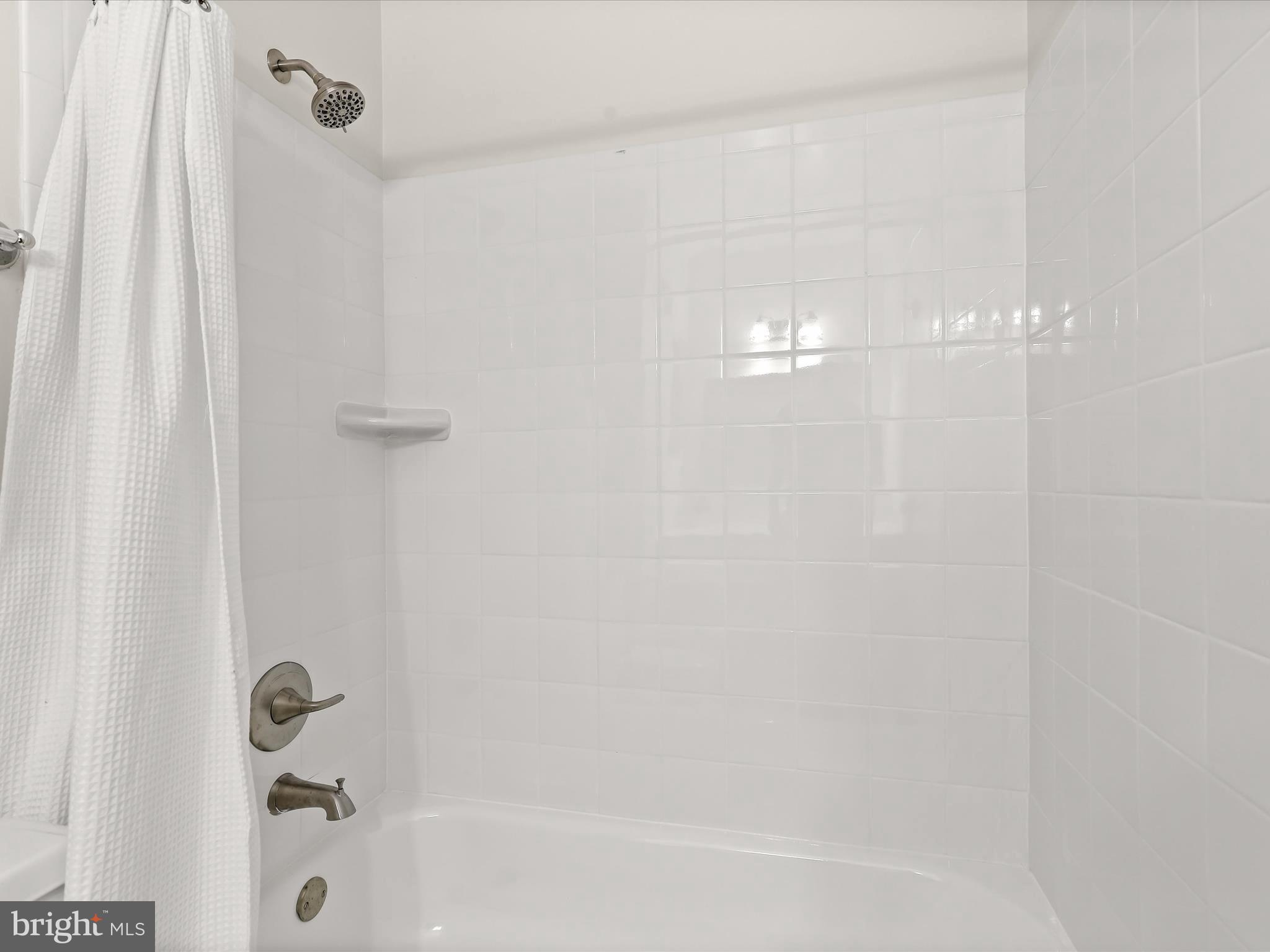 LONG REACH - Residential