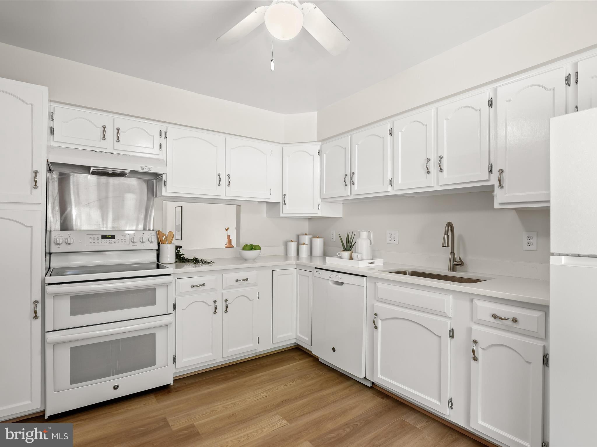 LONG REACH - Residential