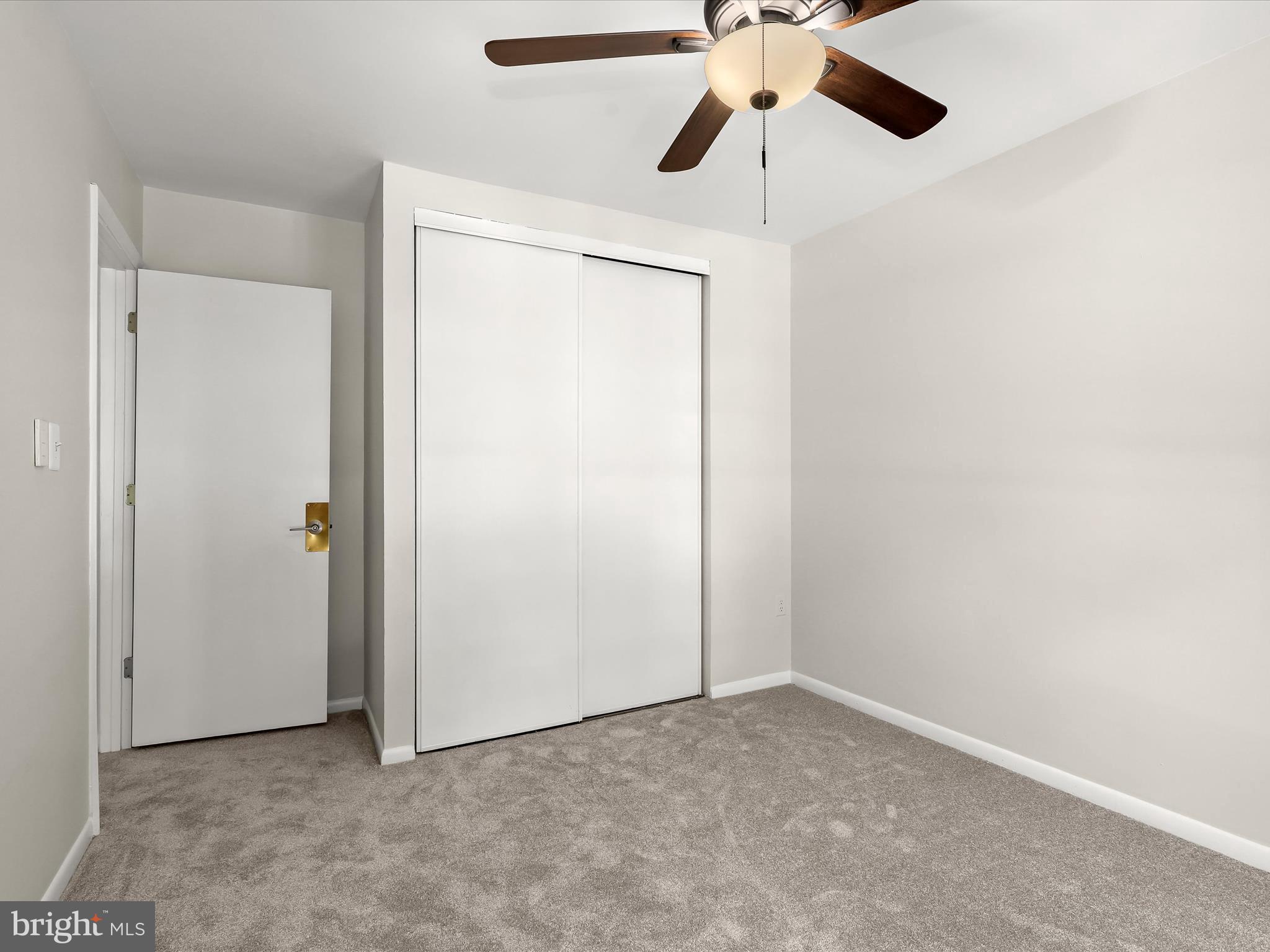 LONG REACH - Residential