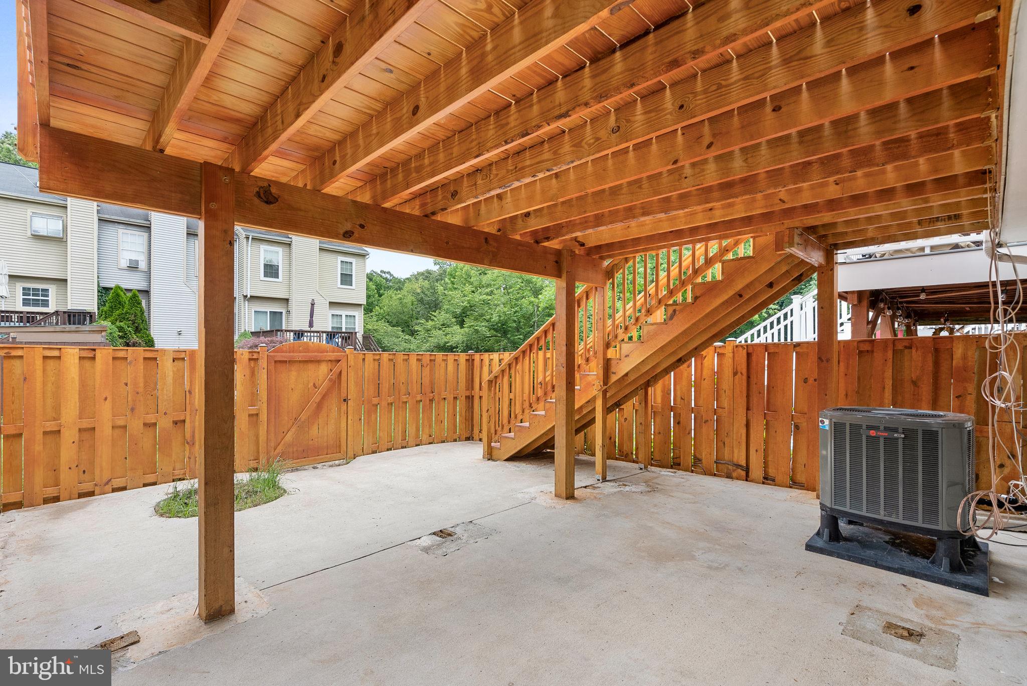 WASHINGTON SQUARE - Residential