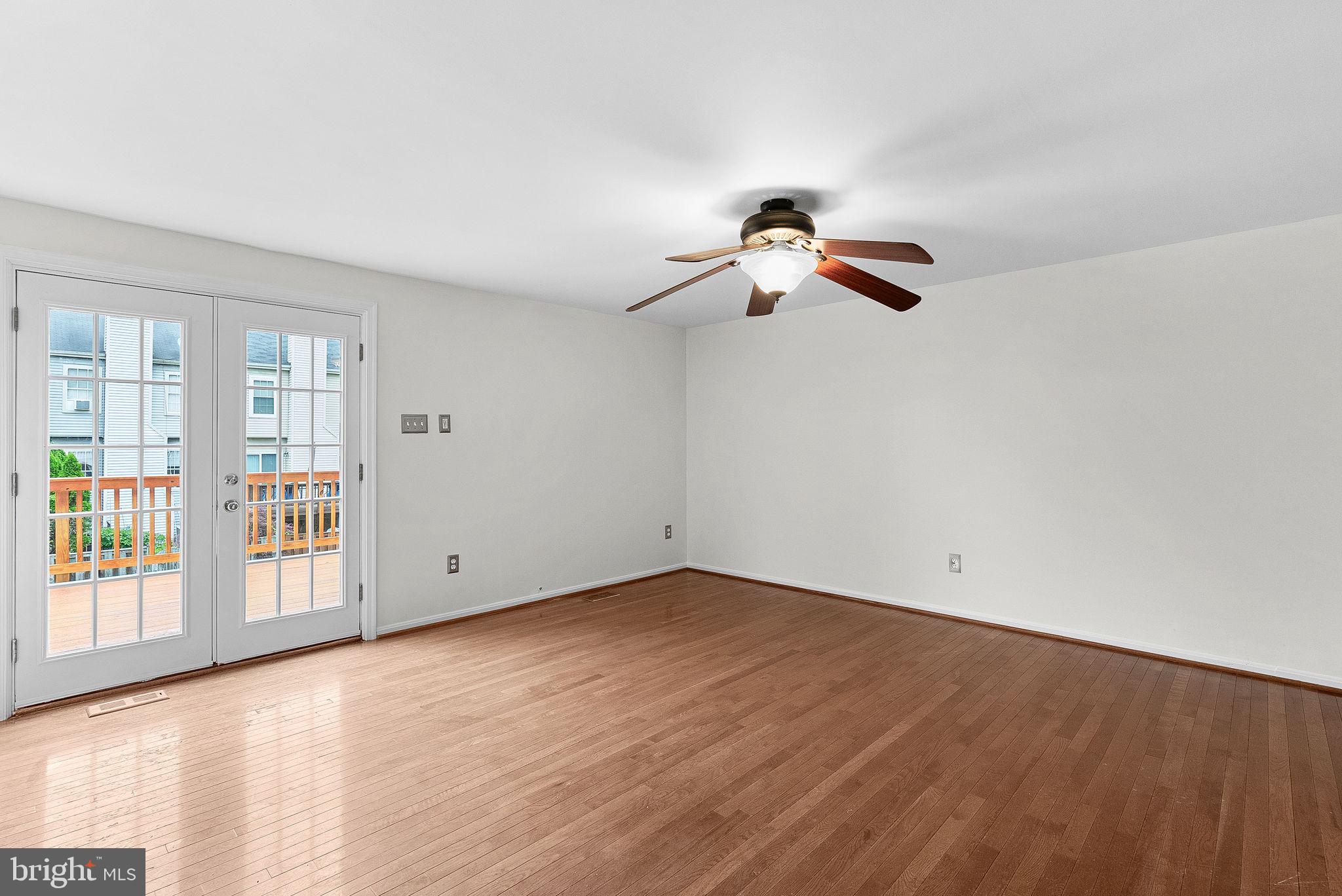 WASHINGTON SQUARE - Residential