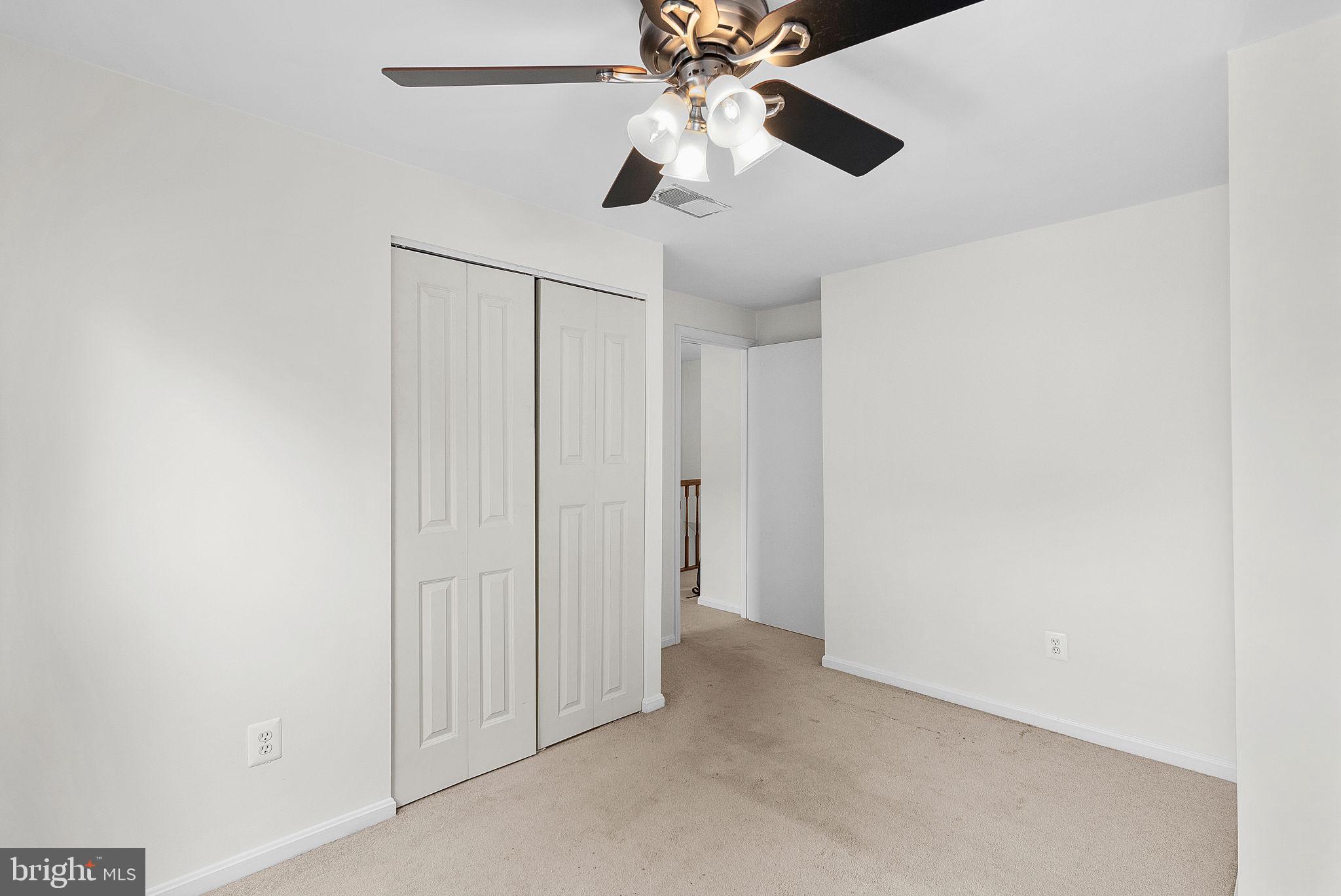 WASHINGTON SQUARE - Residential