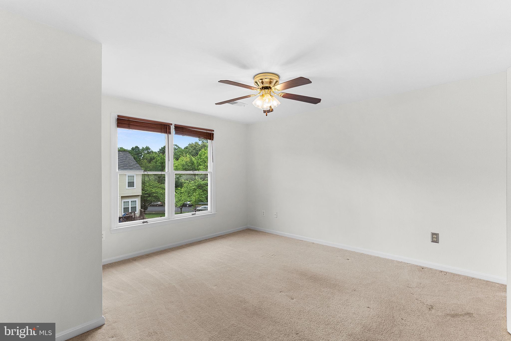 WASHINGTON SQUARE - Residential