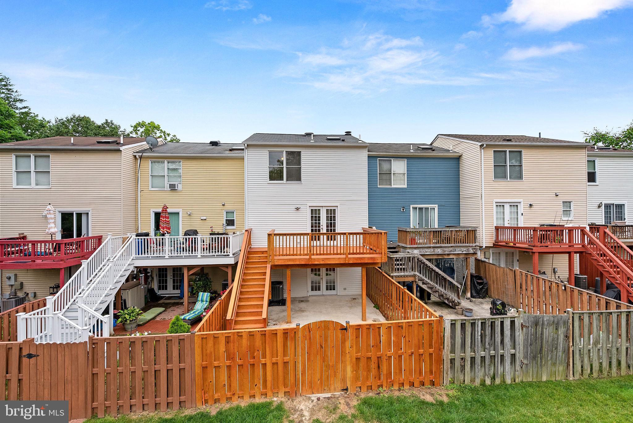 WASHINGTON SQUARE - Residential